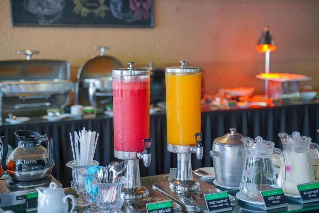 Restaurant/places to eat in Temple Da Nang Resort