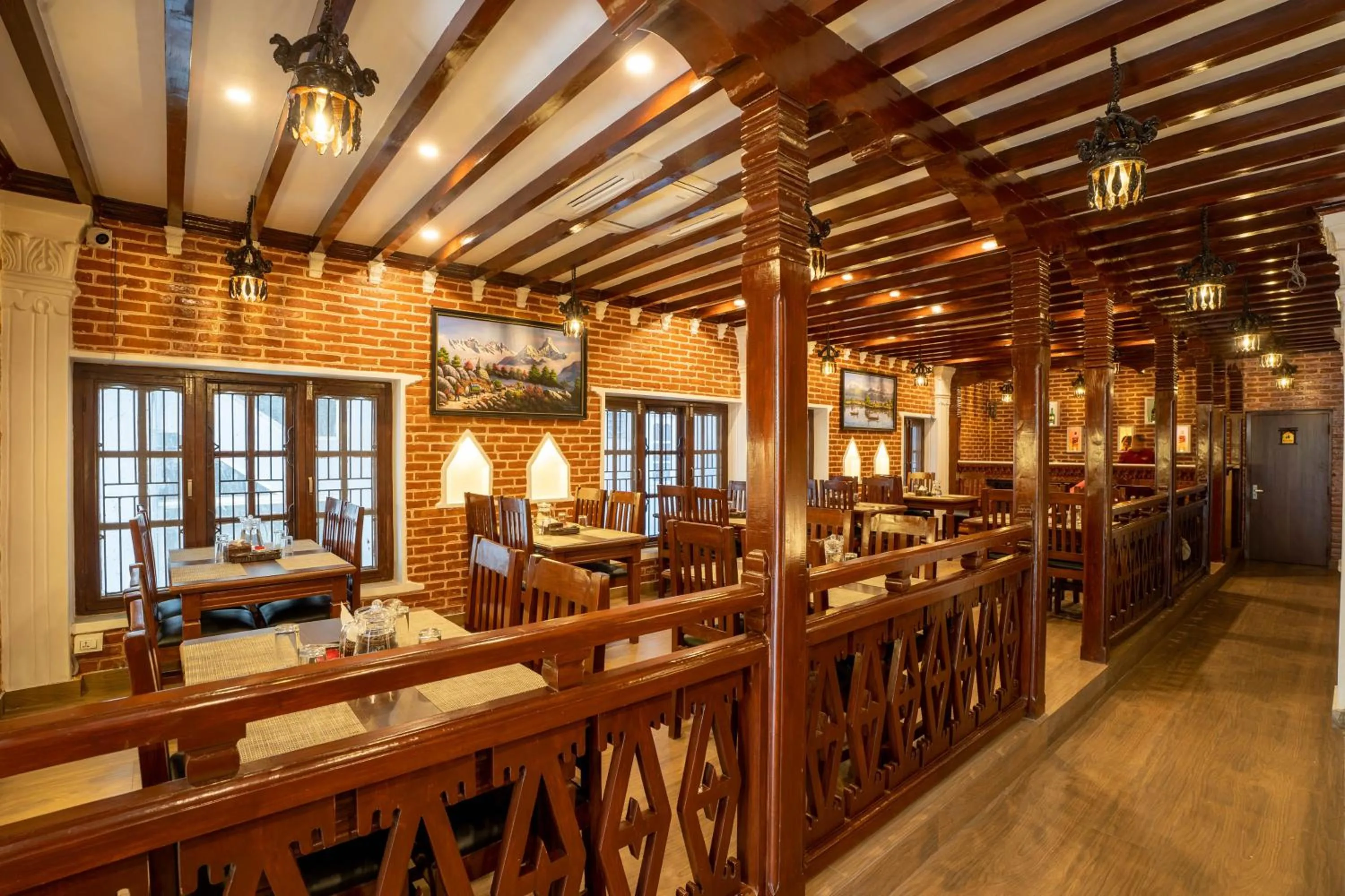 Restaurant/places to eat in Airport Himalaya Boutique Hotel