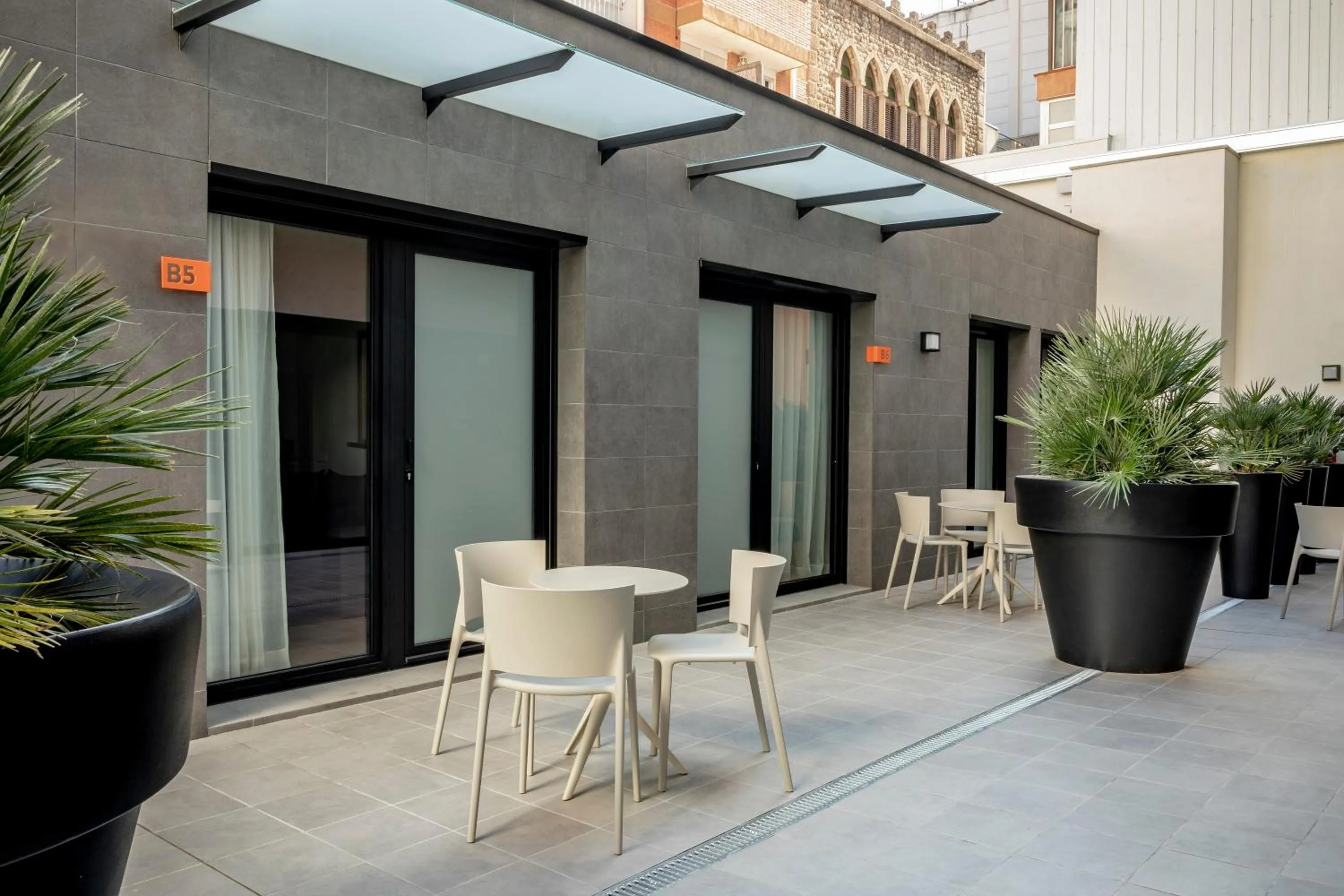 Patio in Europa Apartments