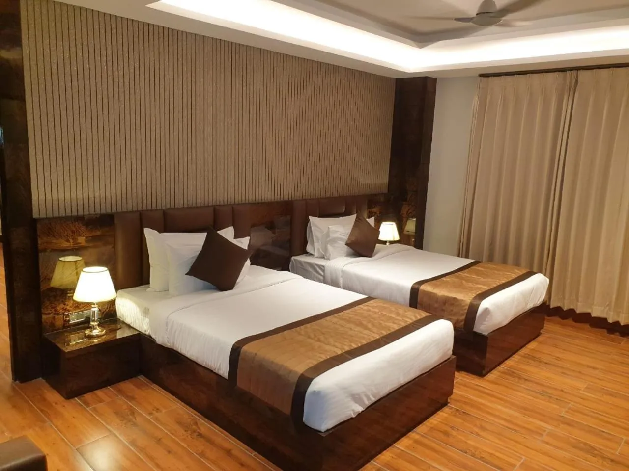 Bed in HOTEL SUNCITY PALACE