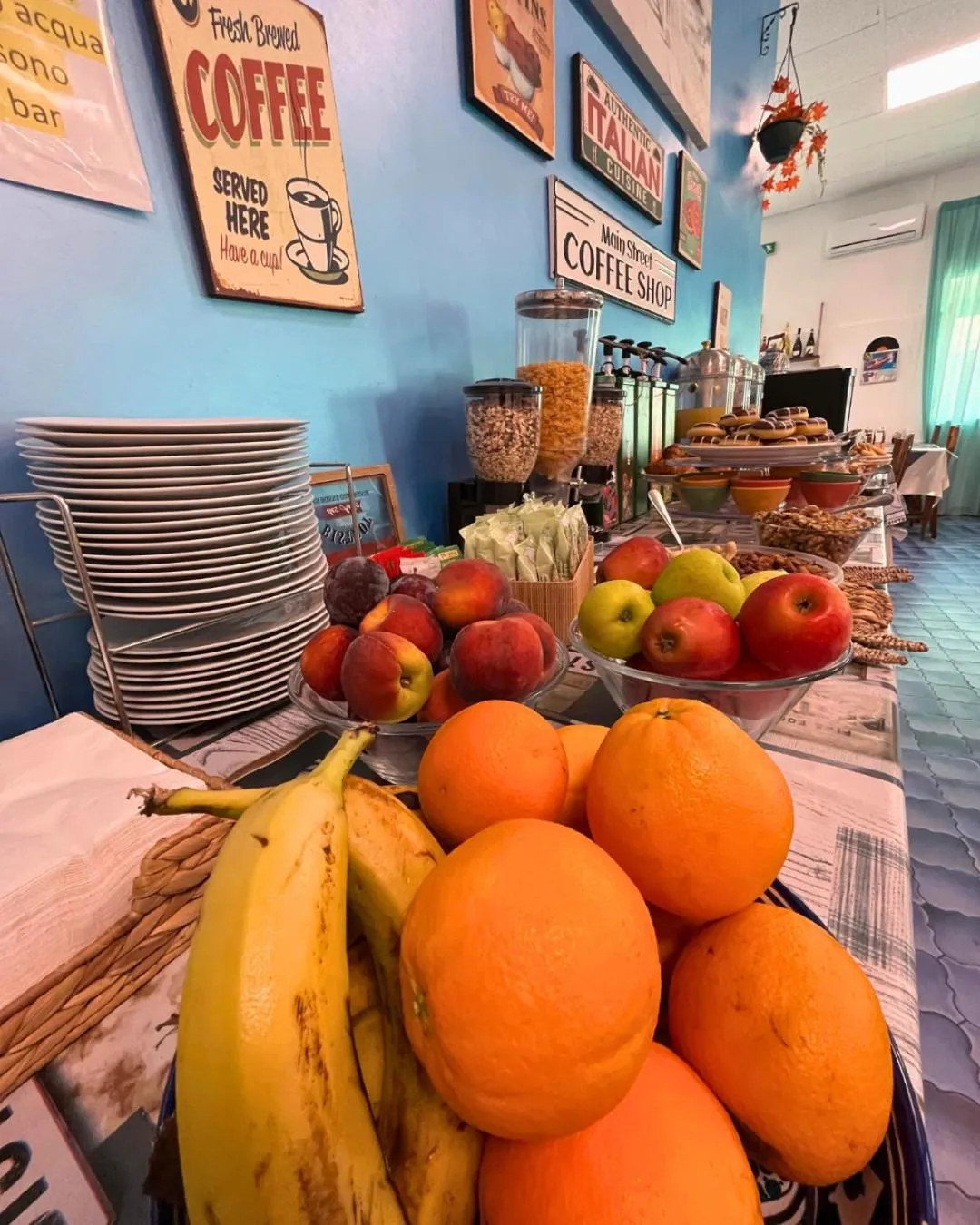 Buffet breakfast in Hotel Valente