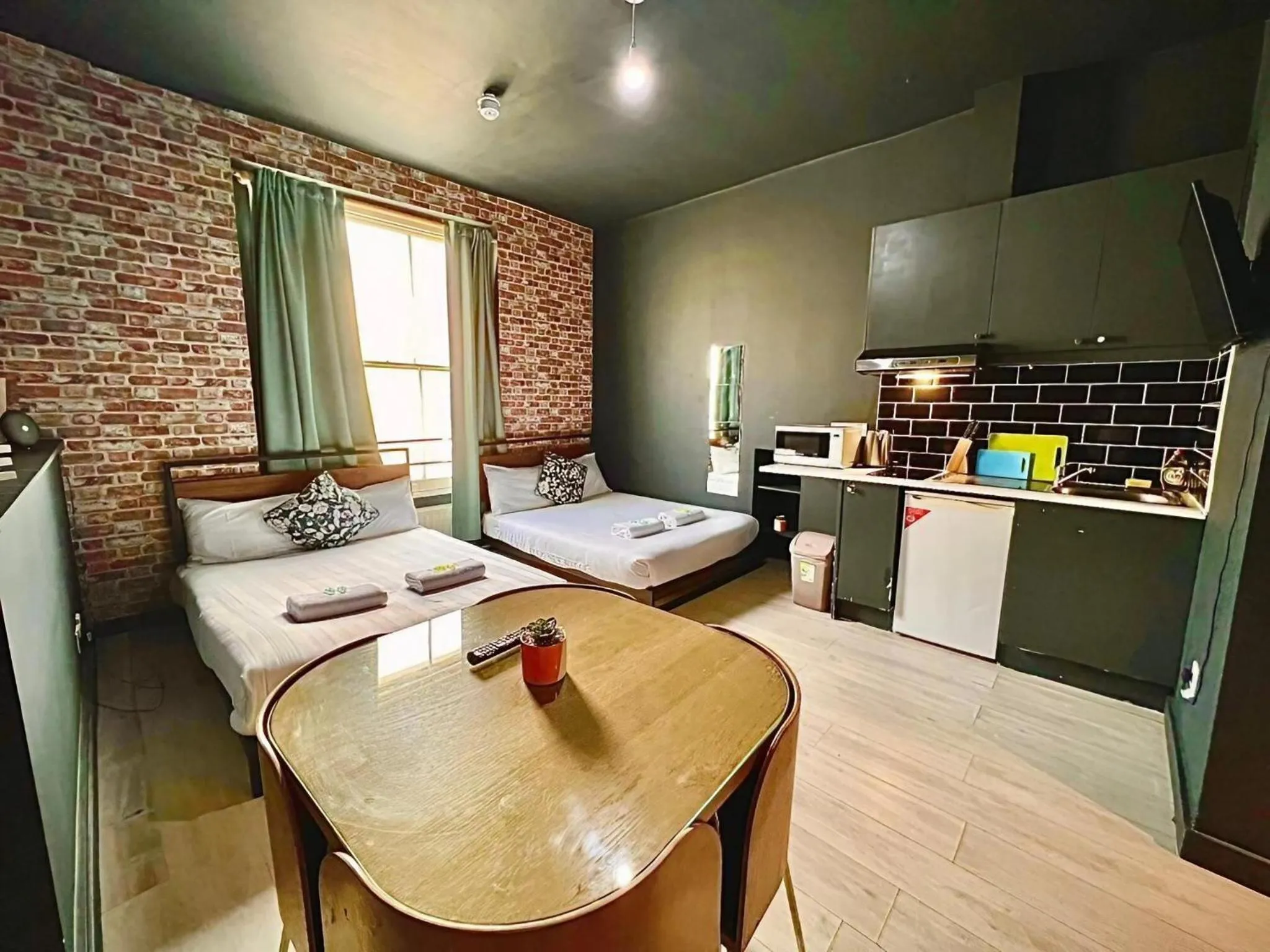 Bedroom, Bed in Modern Studios Close To Hyde Park