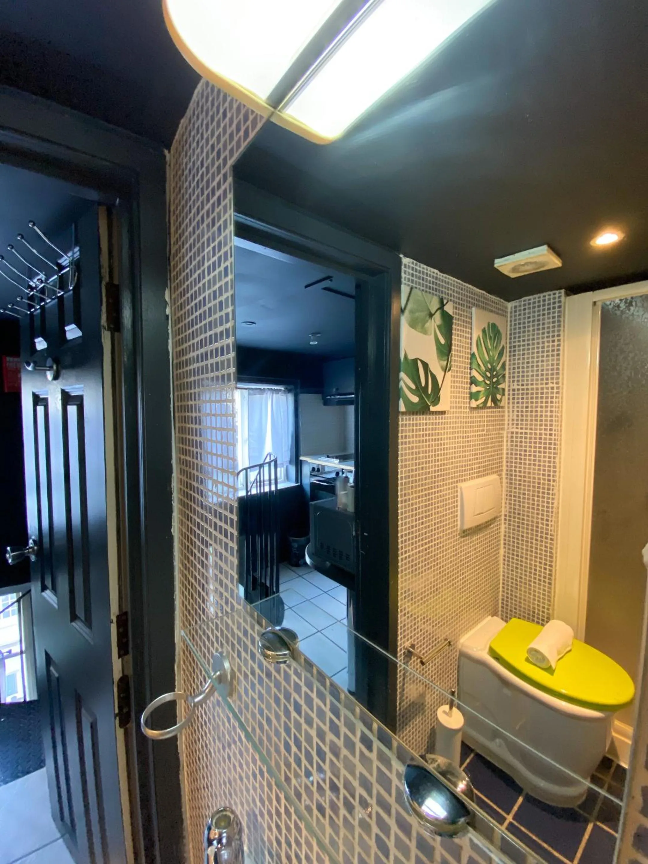 Bathroom in Modern Studios Close To Hyde Park