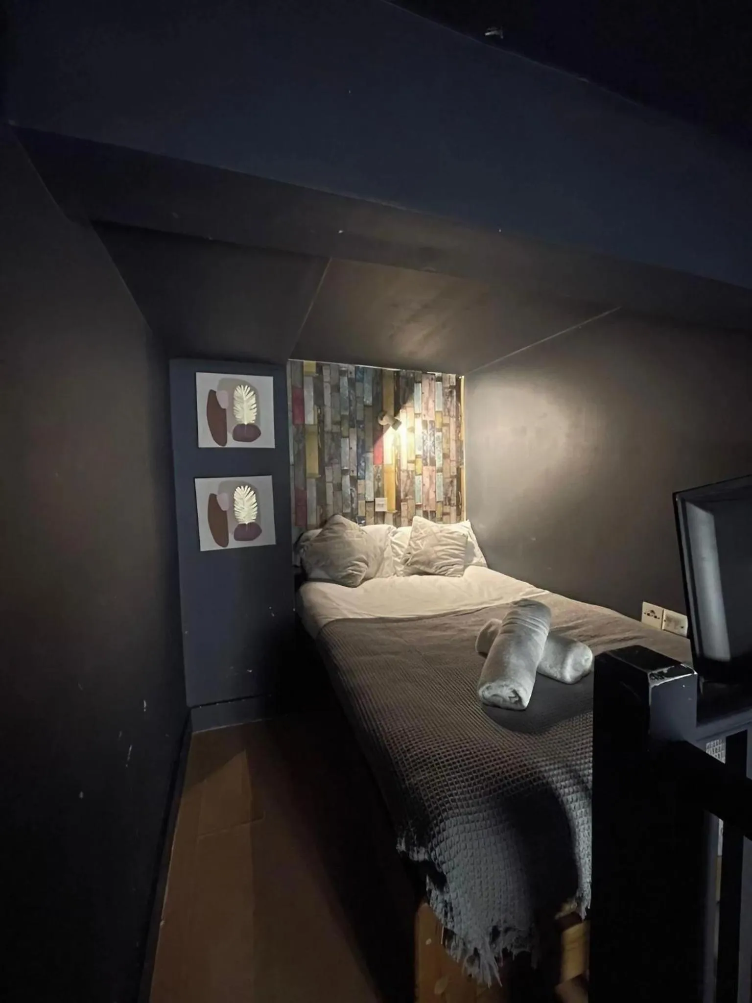 Bedroom, Bed in Modern Studios Close To Hyde Park