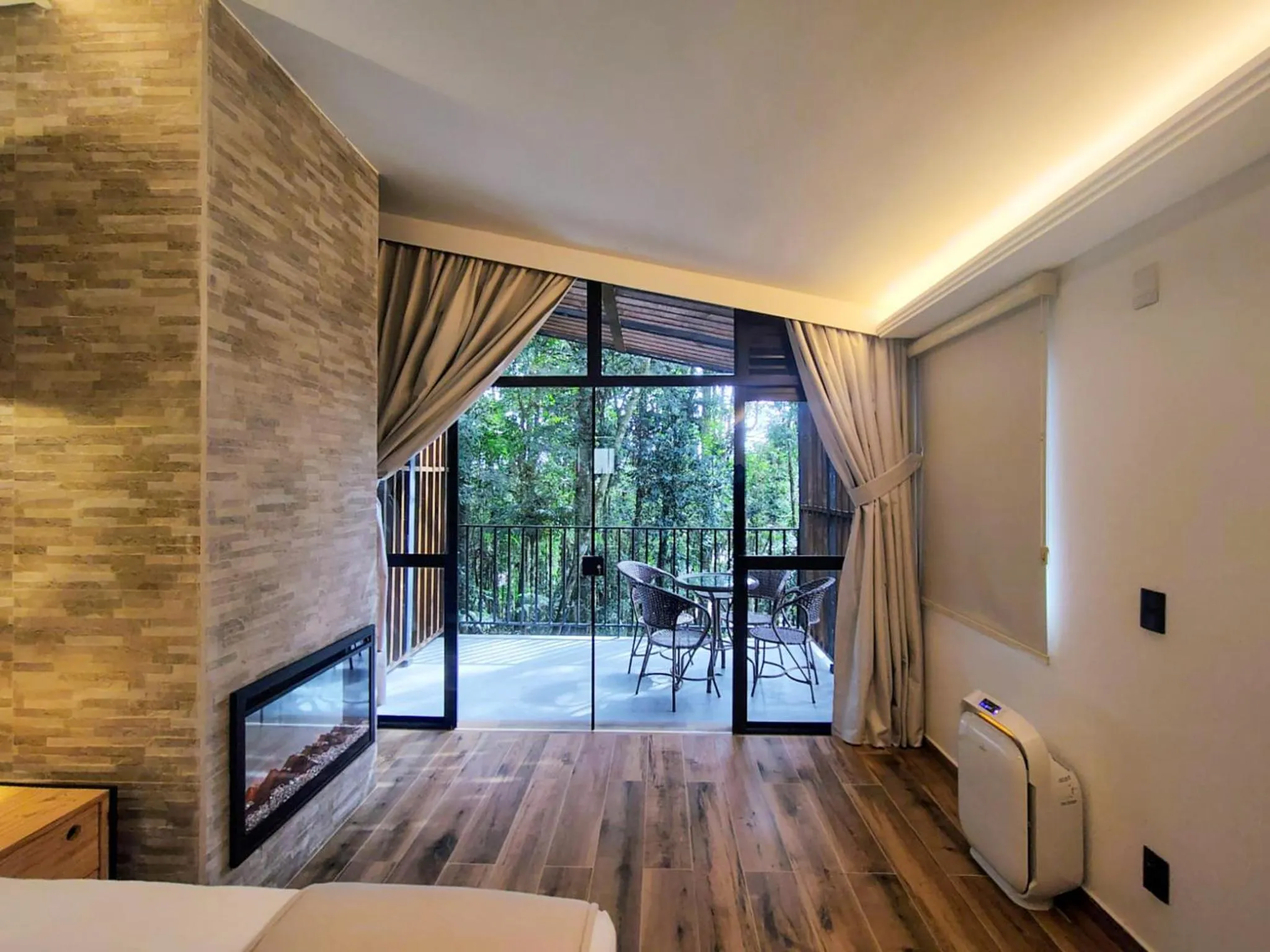 Bedroom, Bed in Hotel Boutique Vinícola Araucária by Slaviero Hotéis