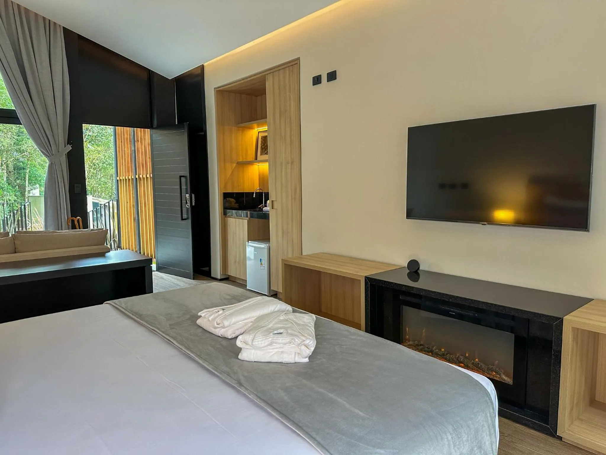 TV and multimedia, Bed in Hotel Boutique Vinícola Araucária by Slaviero Hotéis