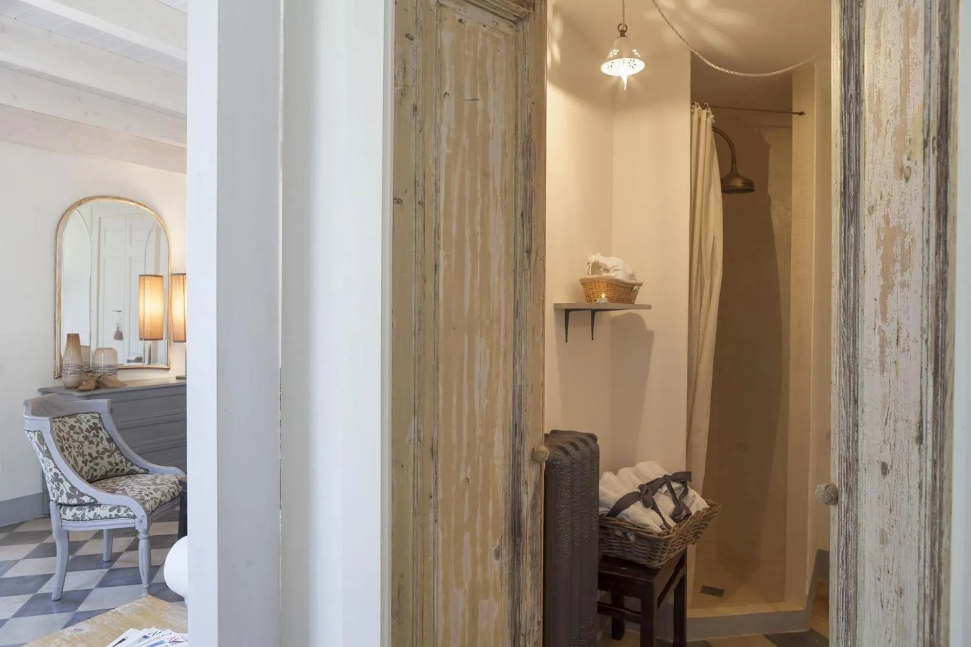 Bathroom in Palazzo Siena - Home & More