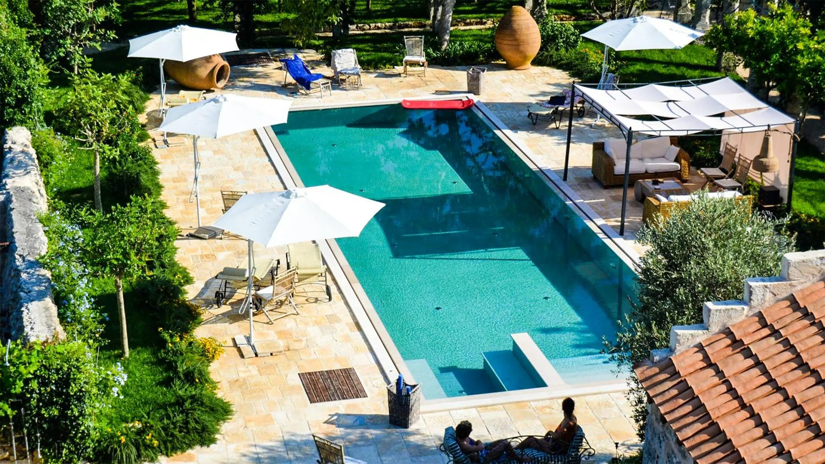 Pool view in Palazzo Siena - Home & More