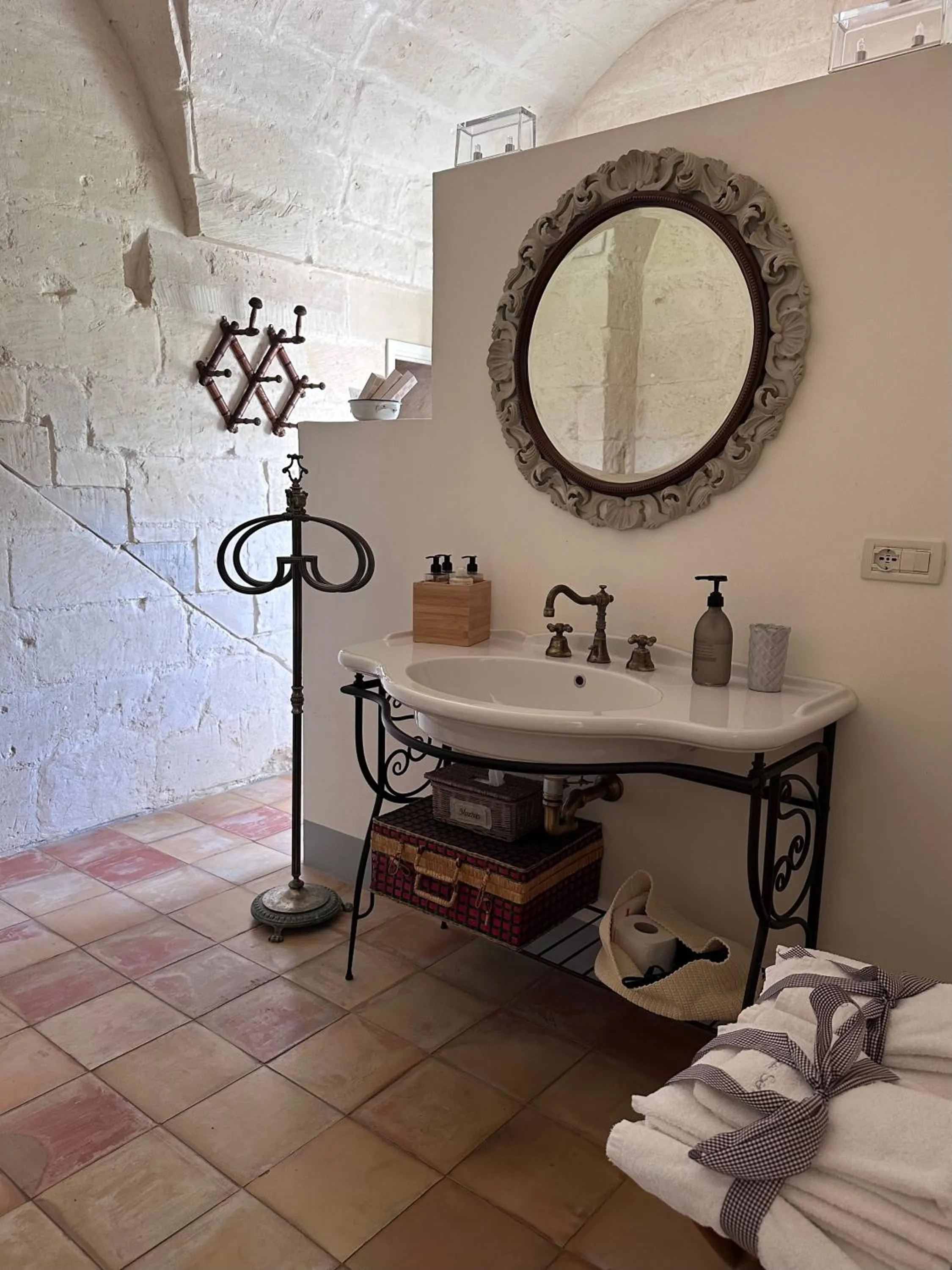 Bathroom in Palazzo Siena - Home & More