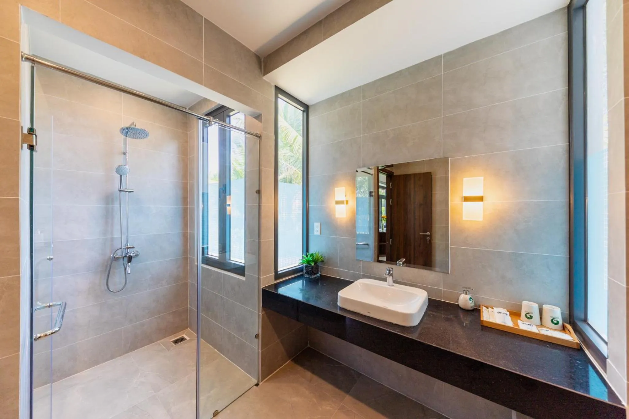 Shower in Emerald Garden Retreat