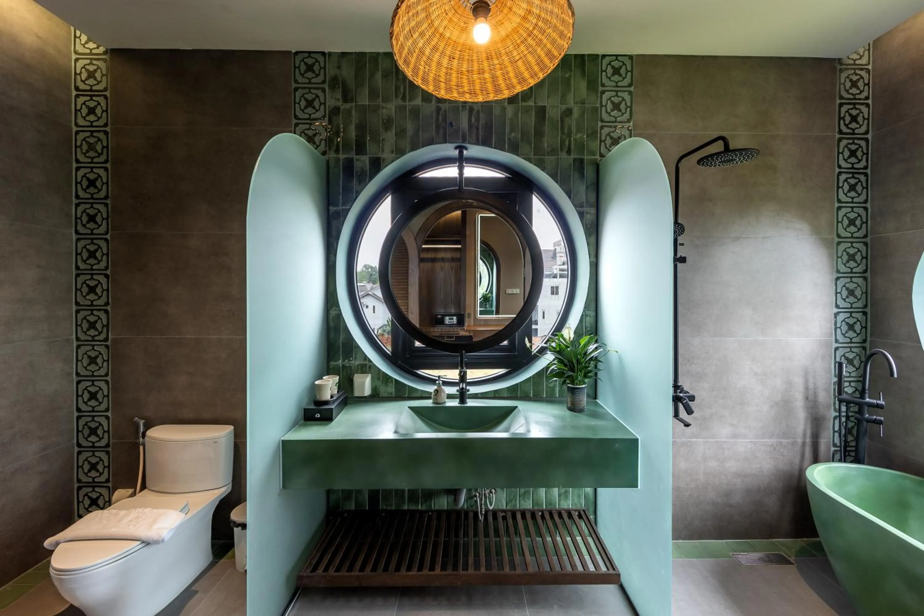 Toilet in Emerald Garden Retreat