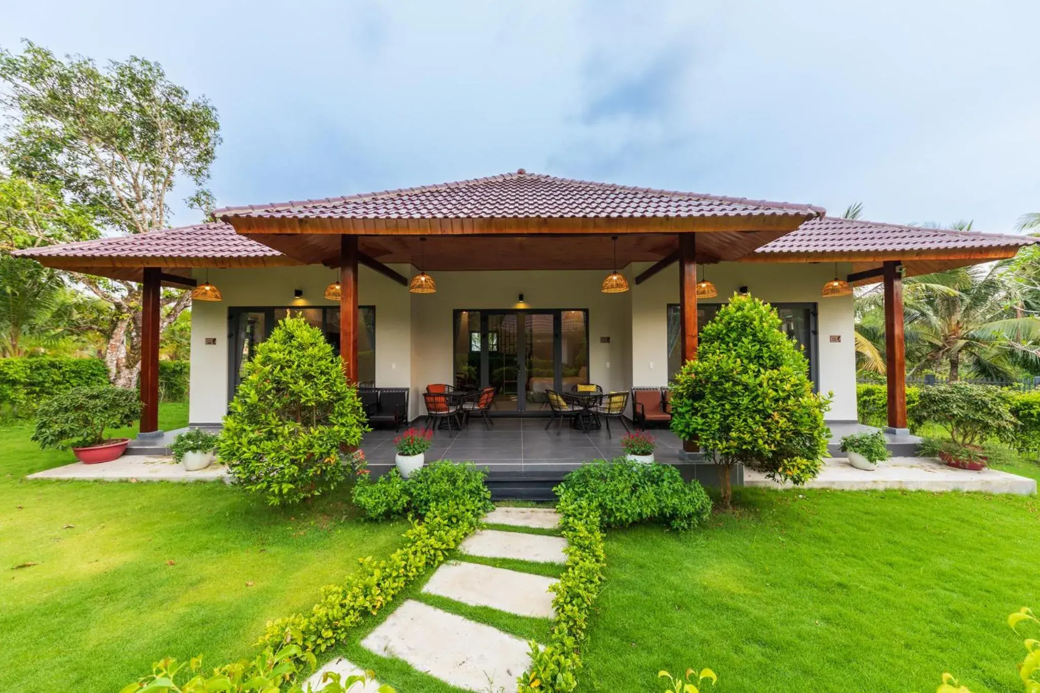 Family Bungalow in Emerald Garden Retreat Family Bungalow in Emerald Garden Retreat