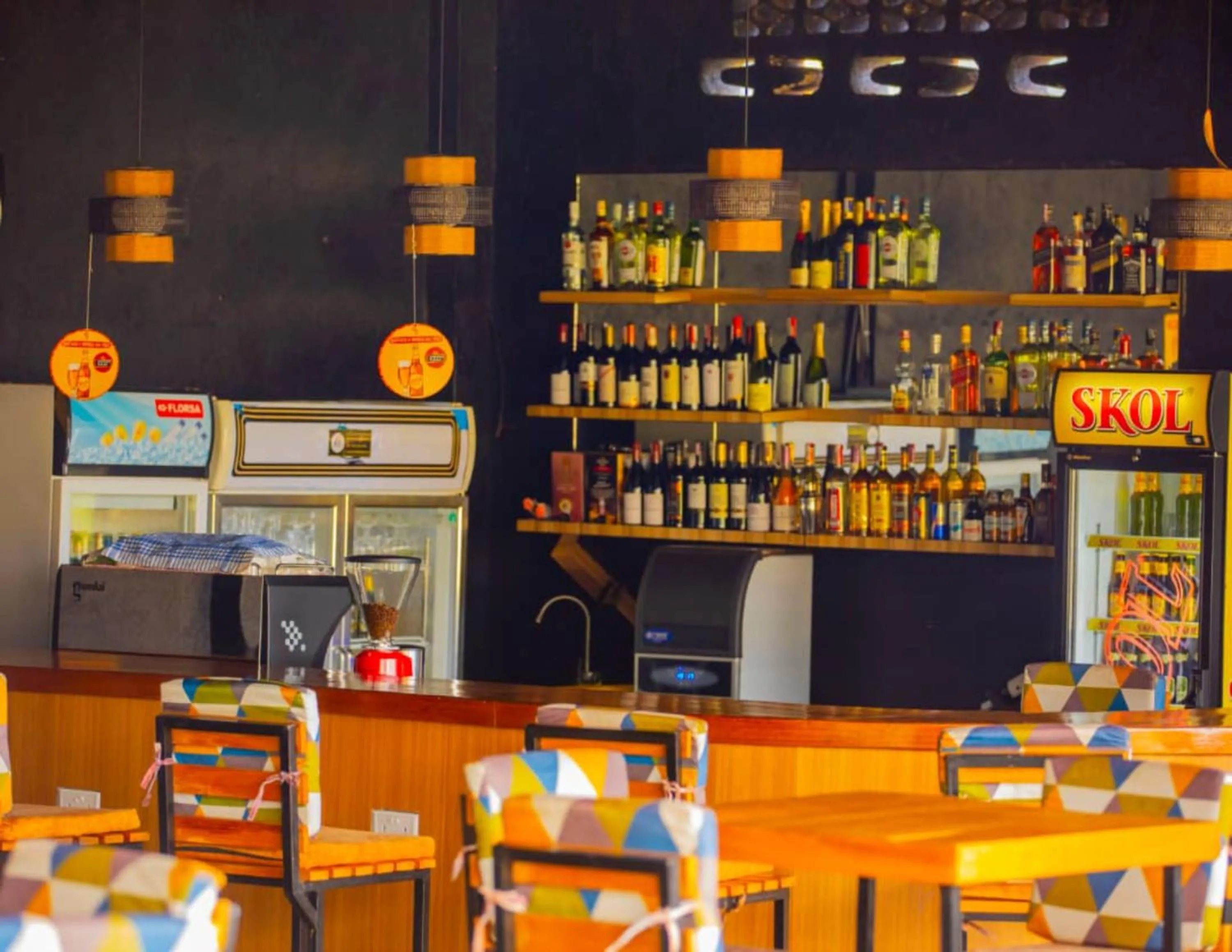 Restaurant/places to eat in Amariah Villa