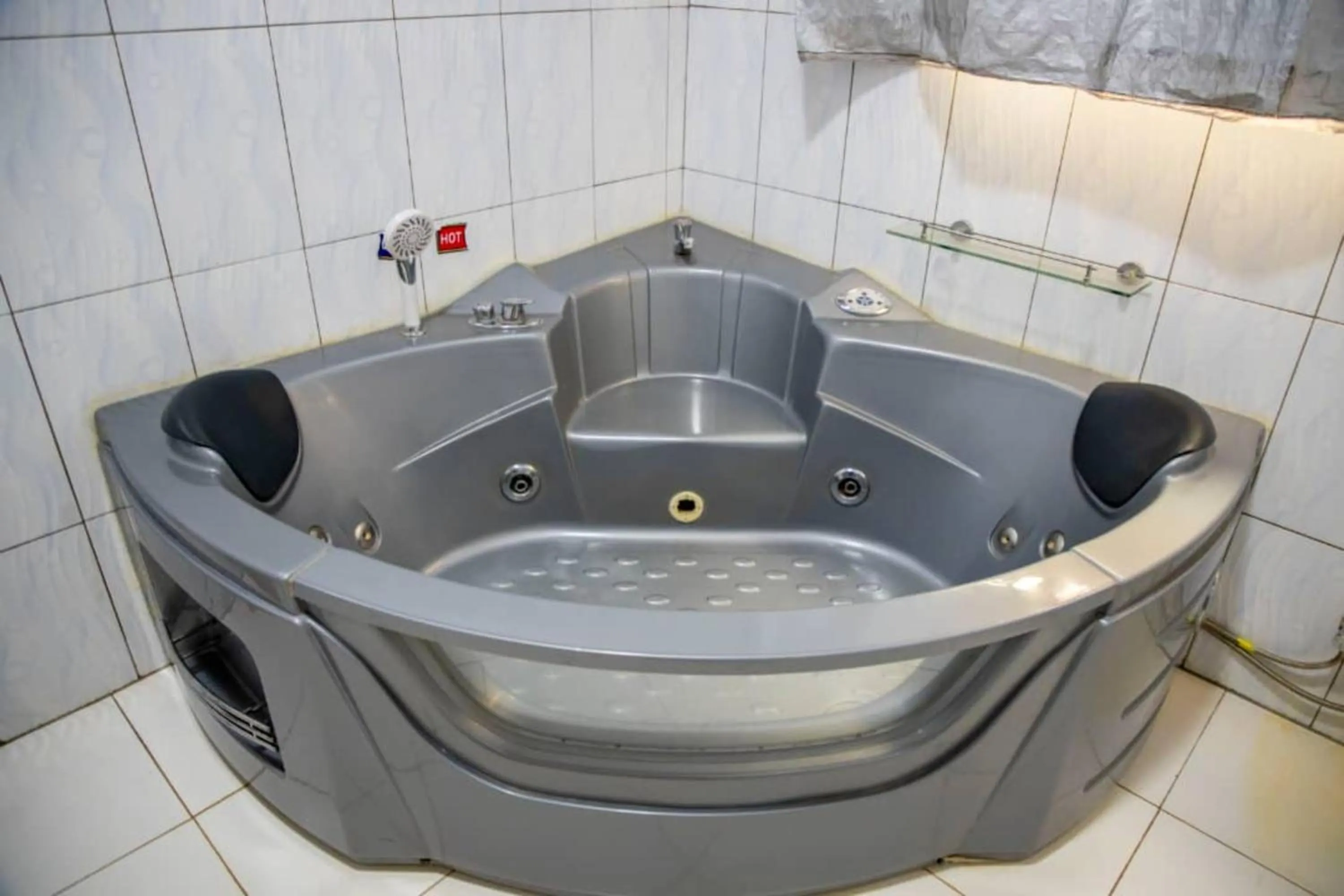 Hot Tub in Amariah Villa