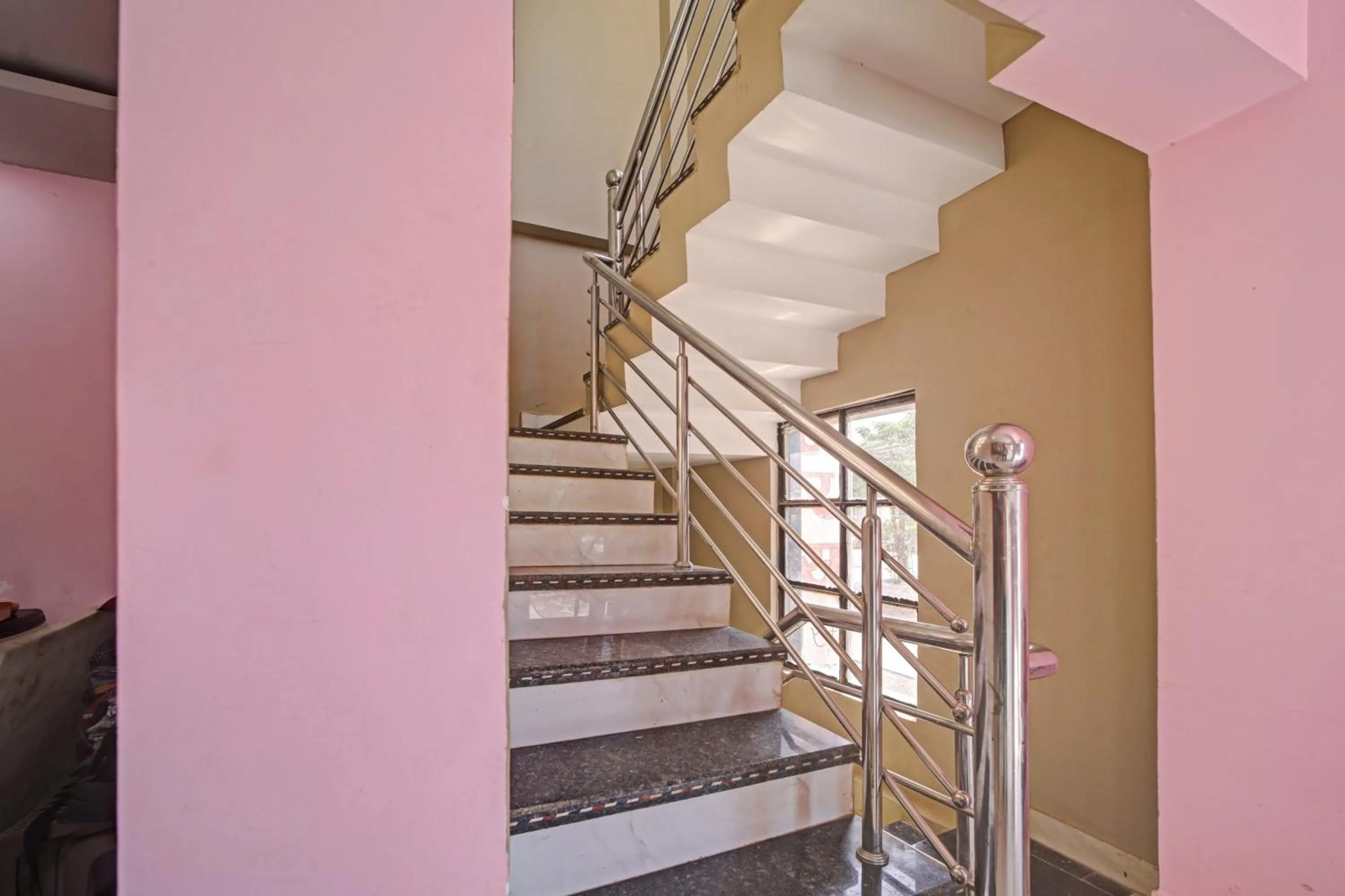 Lobby or reception in Hotel O Air Palace