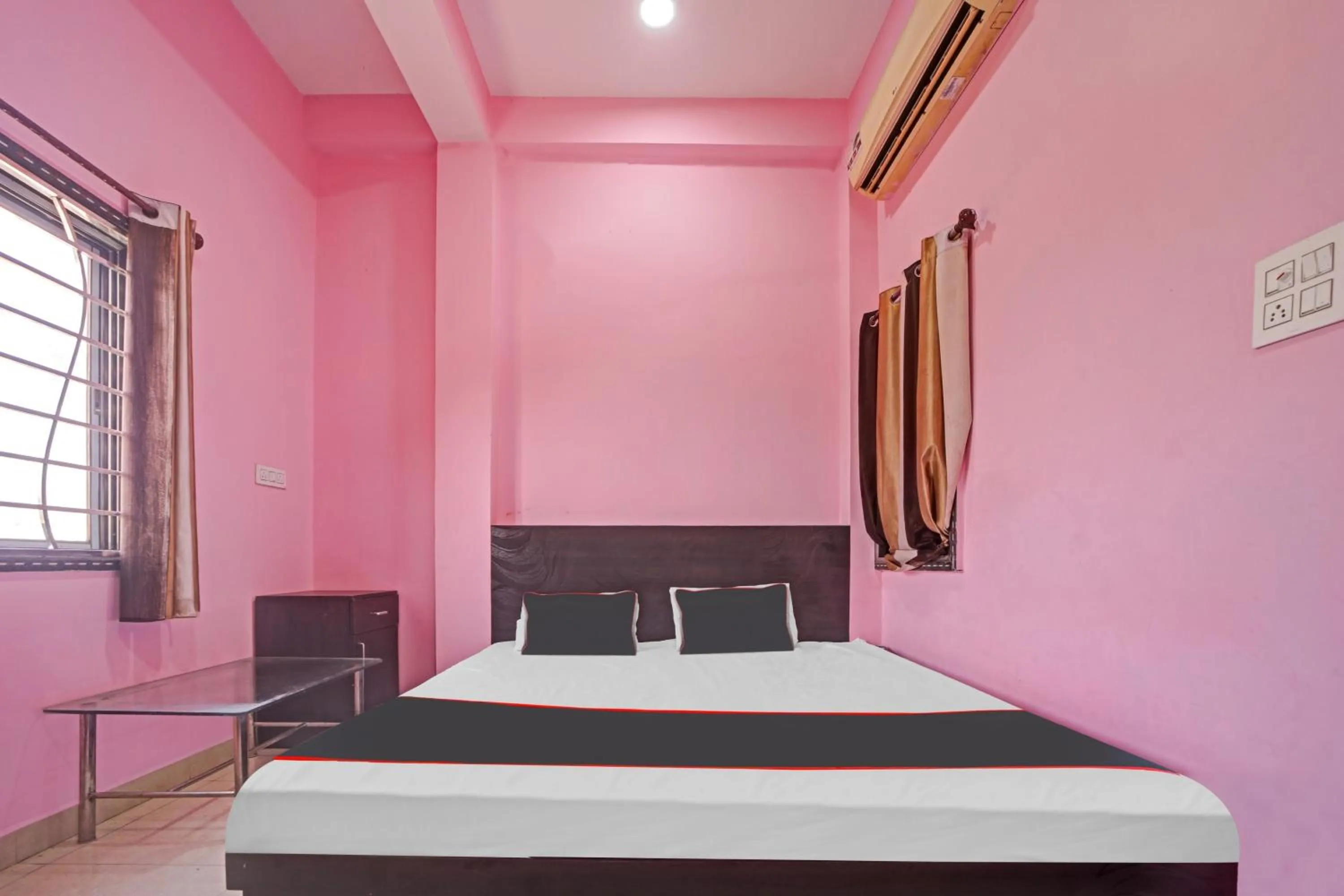 Bedroom in Hotel O Air Palace