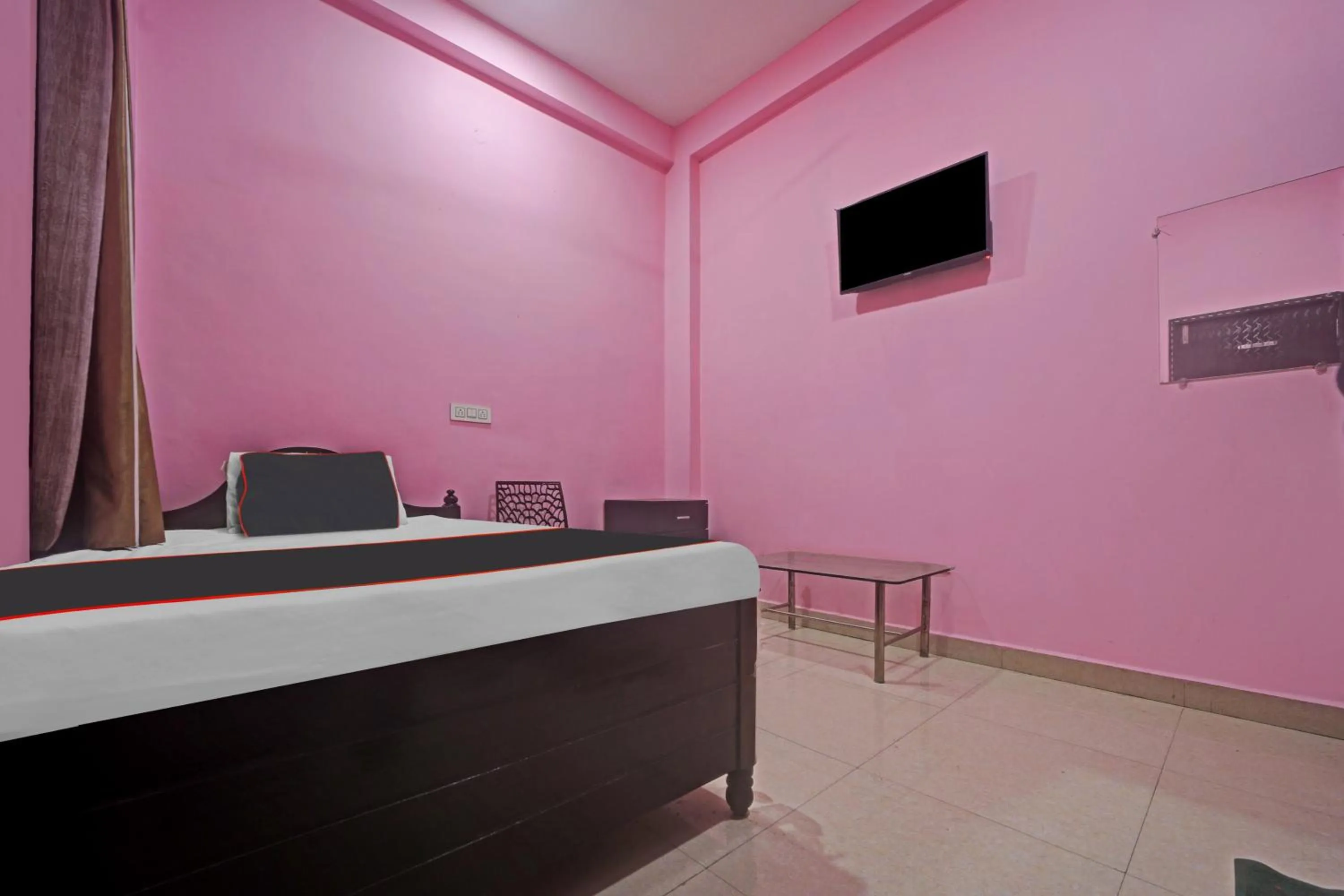 Bedroom in Hotel O Air Palace