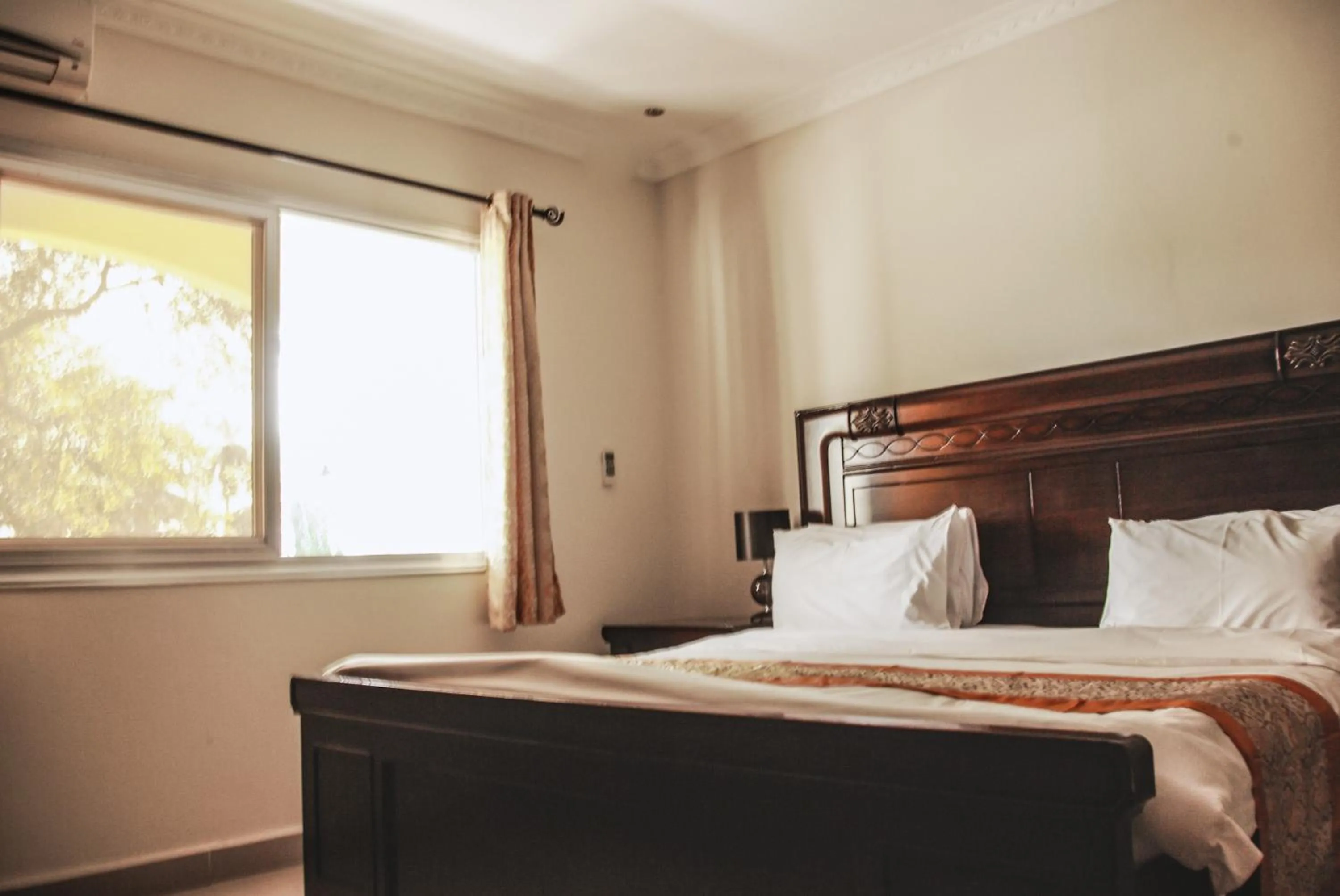 Bedroom, Bed in Kololi Beach Resort