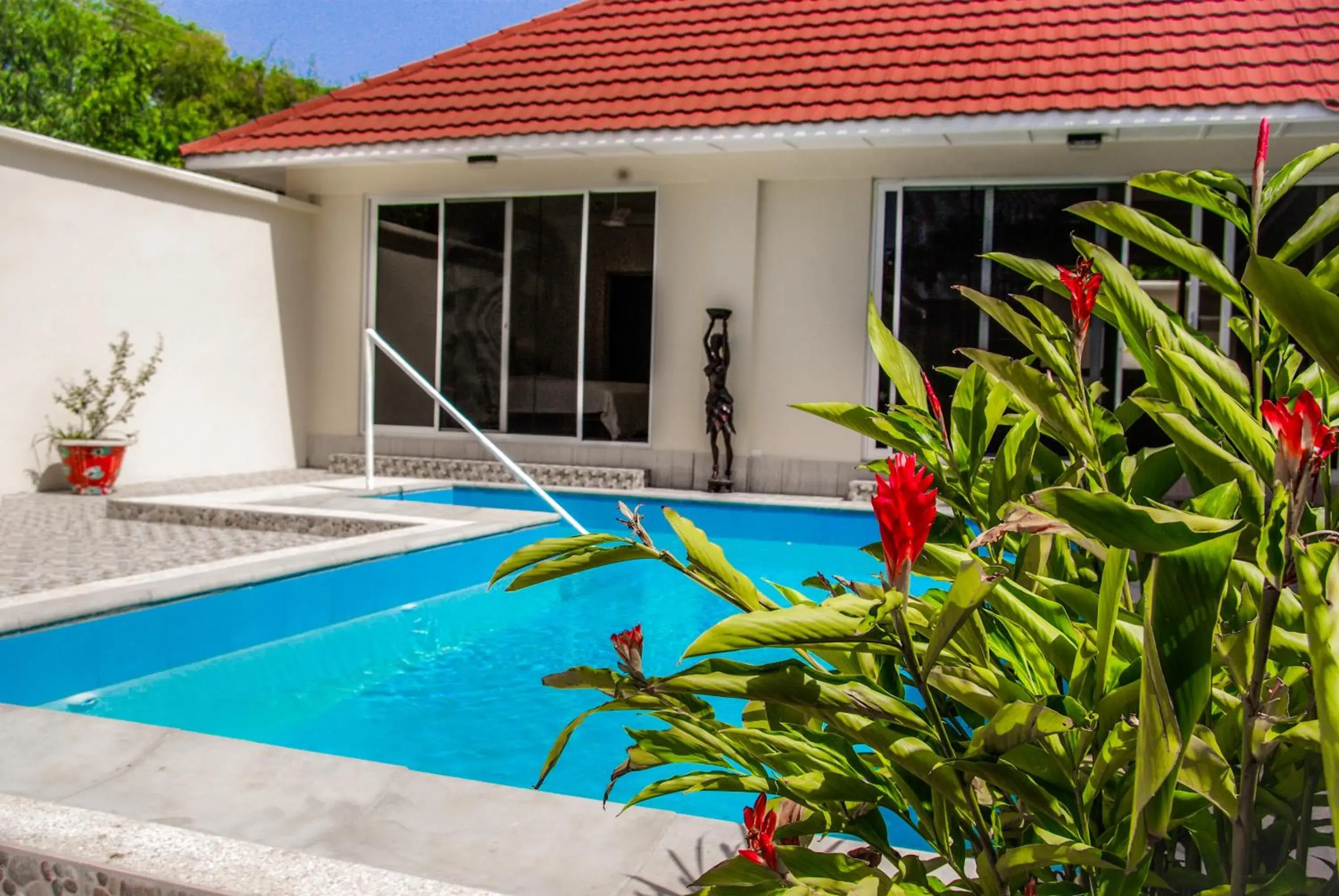 Villa with Private Pool in Kololi Beach Resort Villa with Private Pool in Kololi Beach Resort