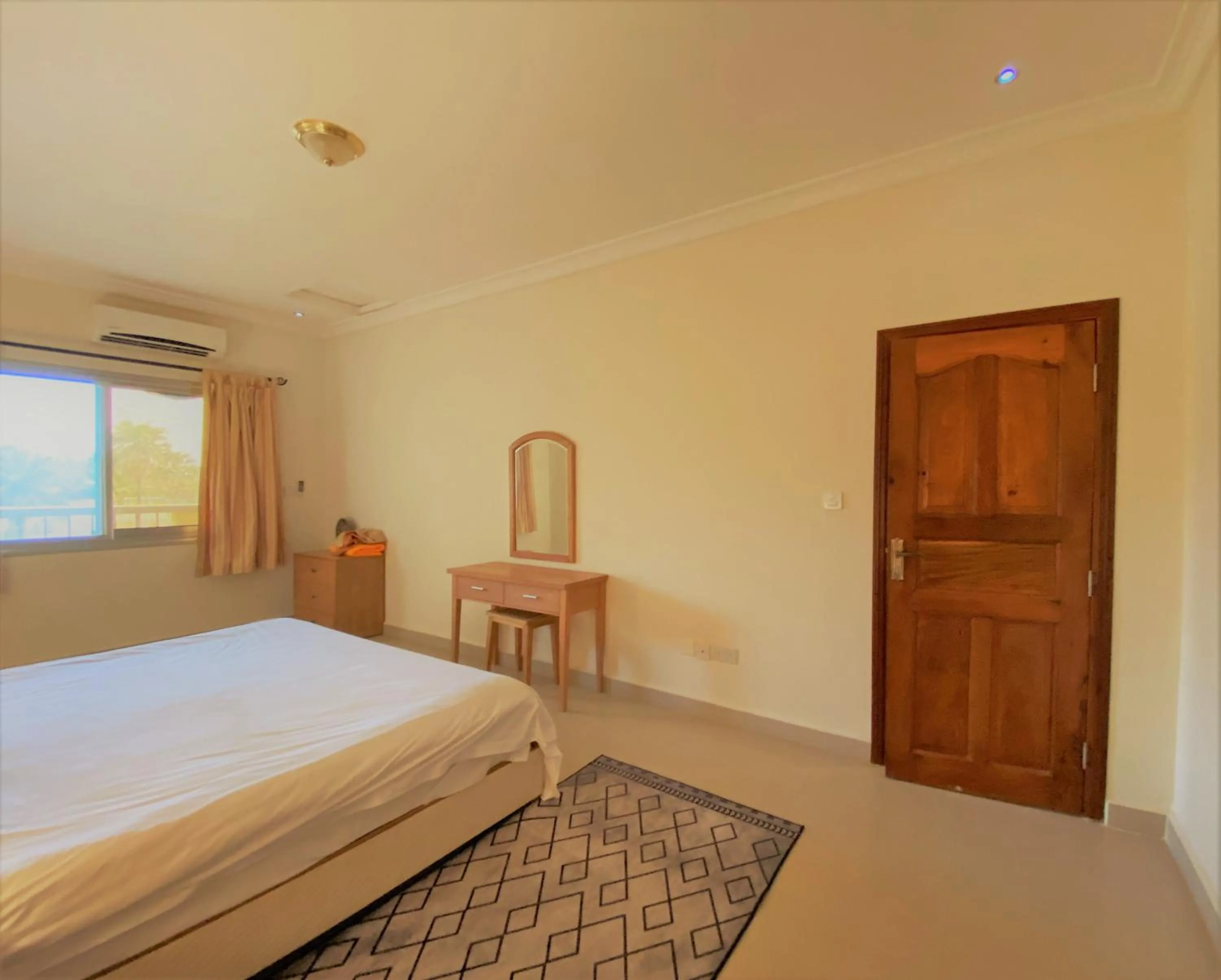 Bedroom, Bed in Kololi Beach Resort