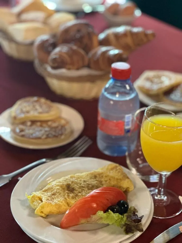 Restaurant/places to eat in Ourida Urban Hotel Rabat