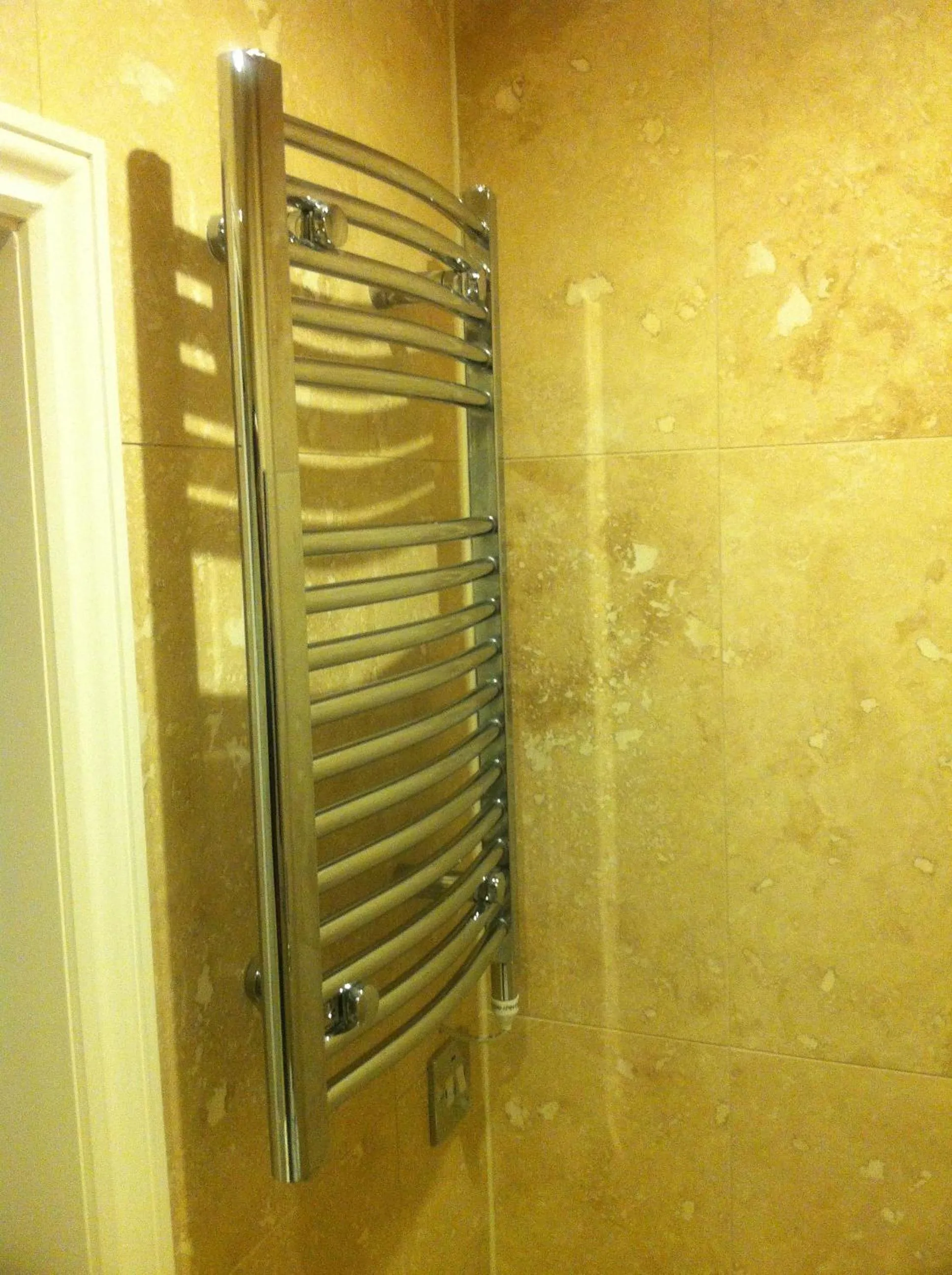 Bathroom in Bridge Hotel Brandon