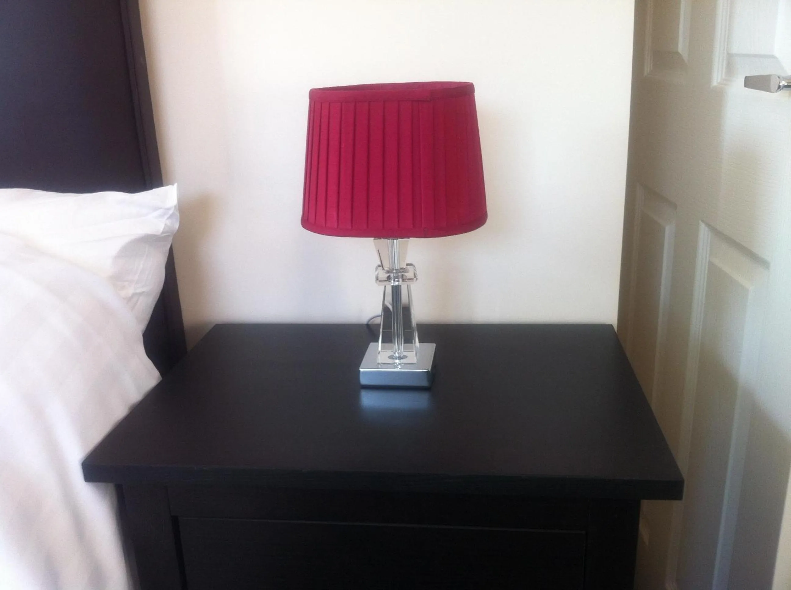 Decorative detail, Bed in Bridge Hotel Brandon