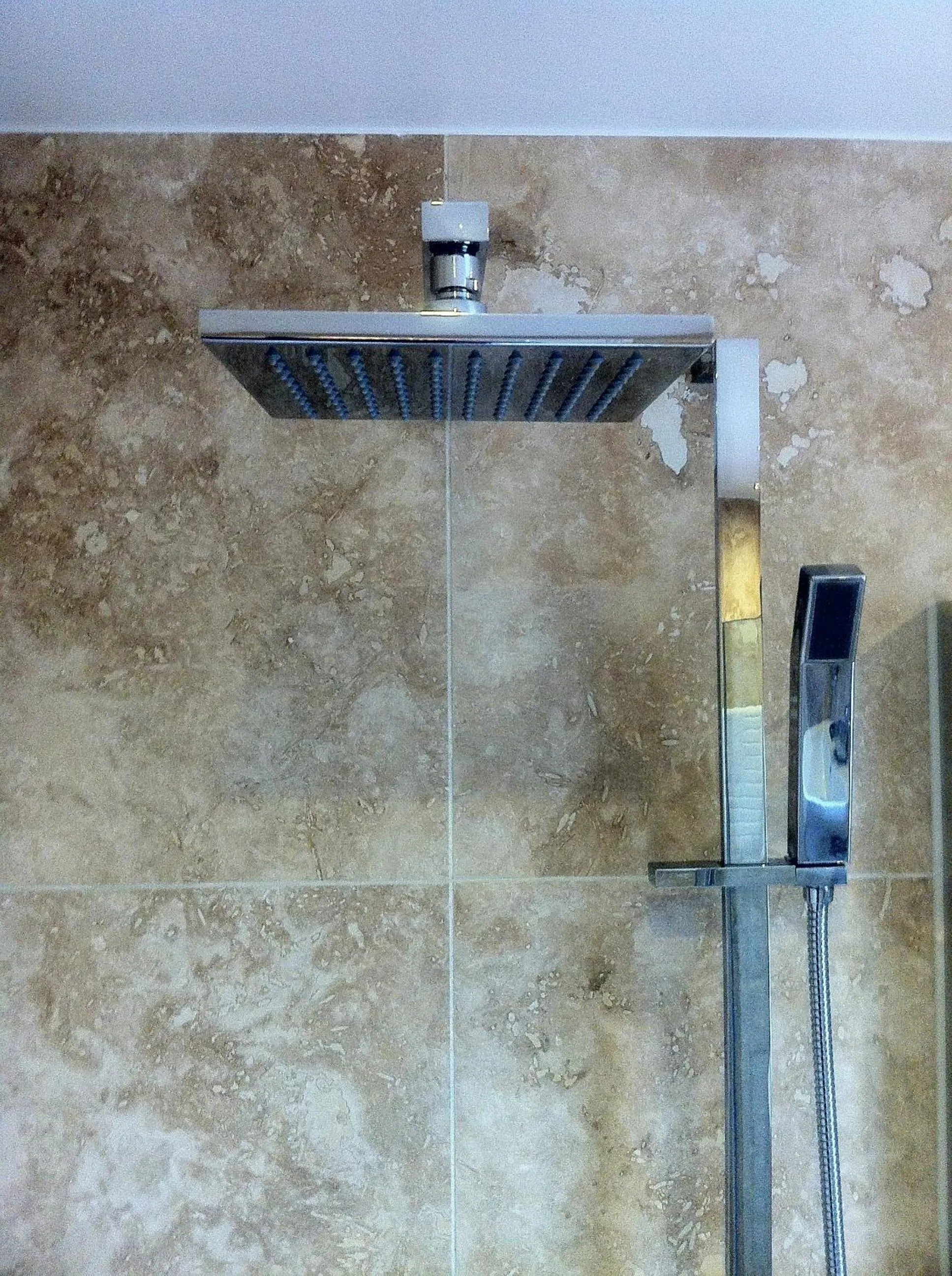 Shower in Bridge Hotel Brandon