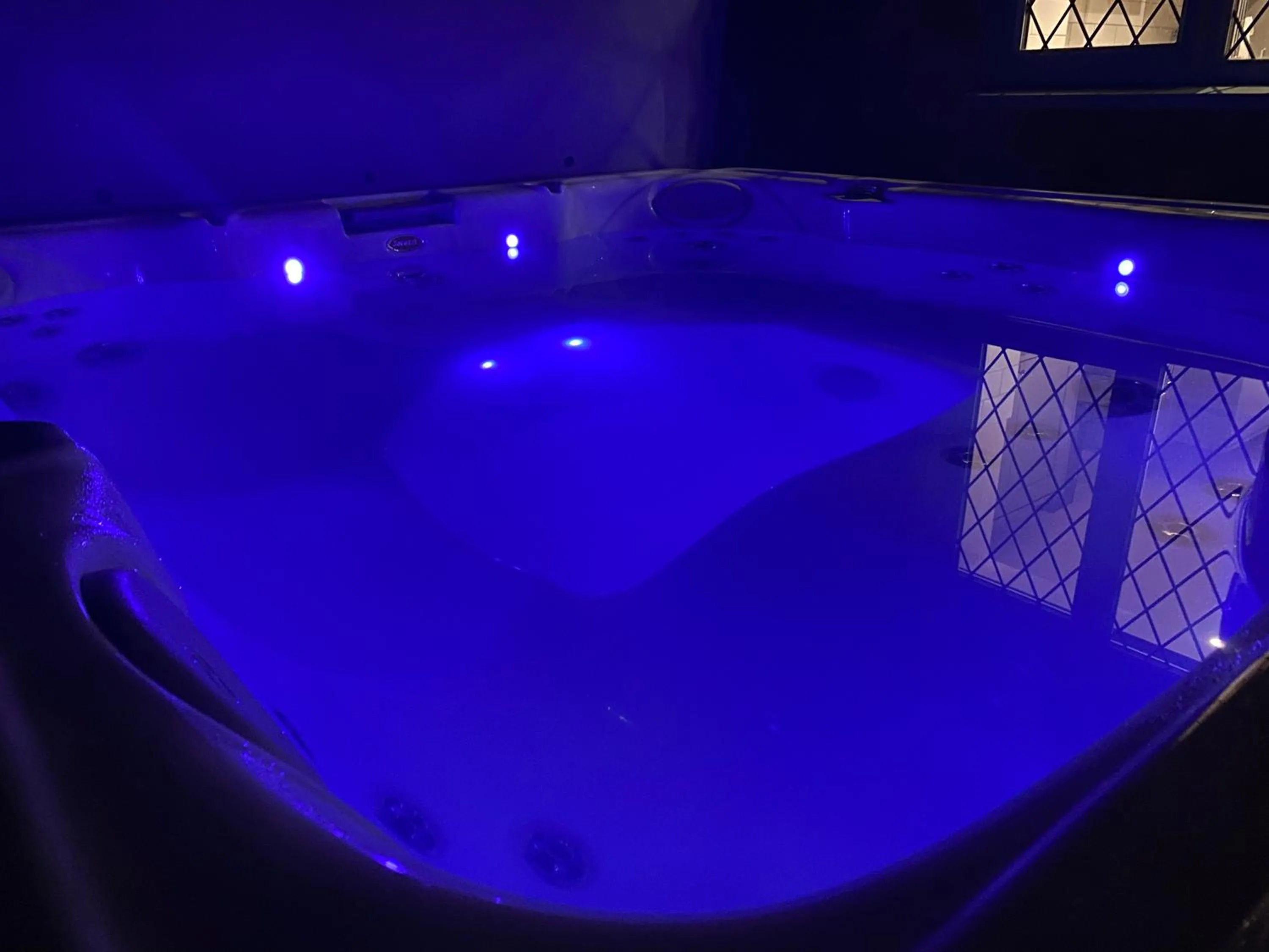 Hot Tub in Bridge Hotel Brandon