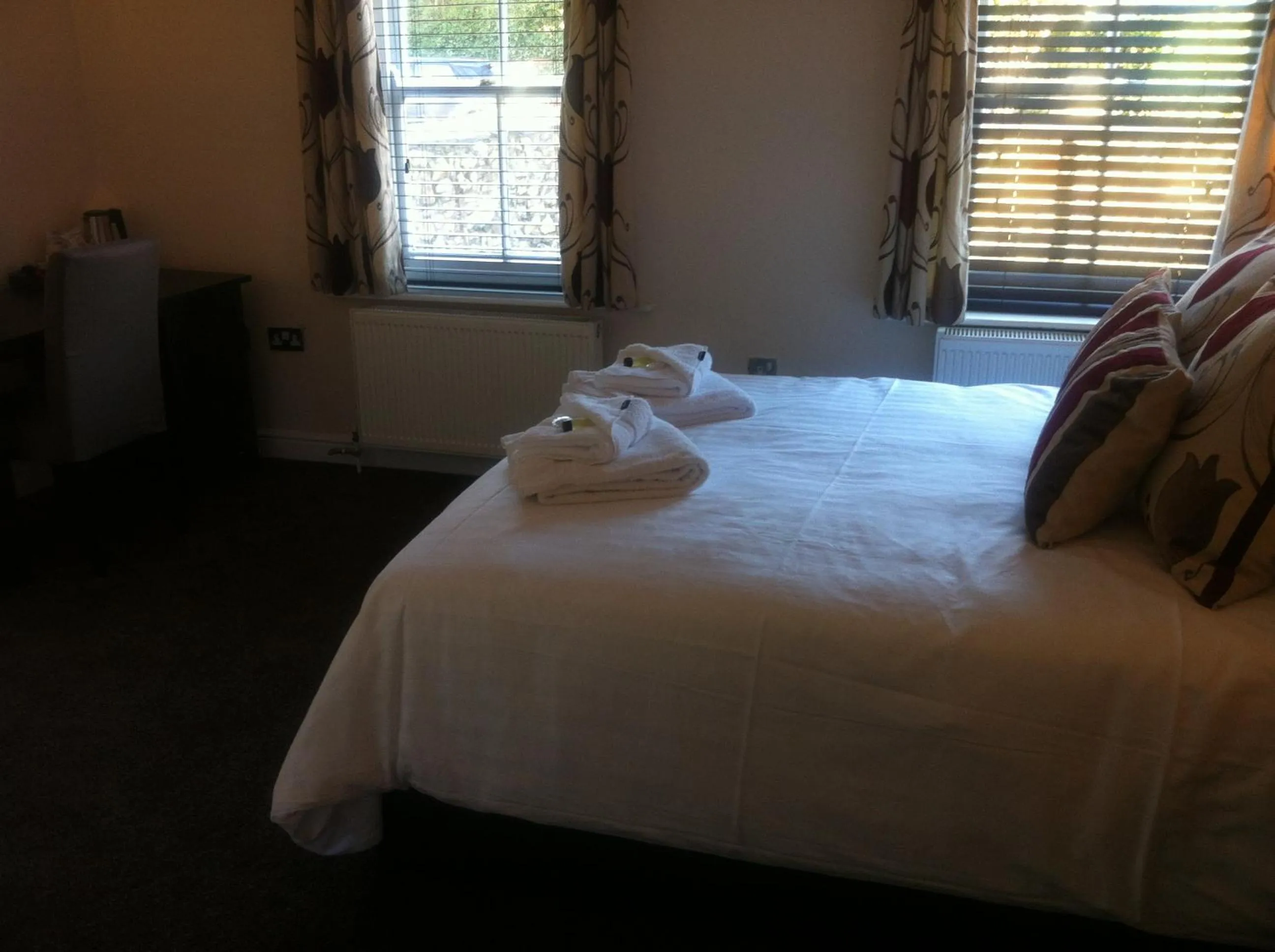 Photo of the whole room, Bed in Bridge Hotel Brandon