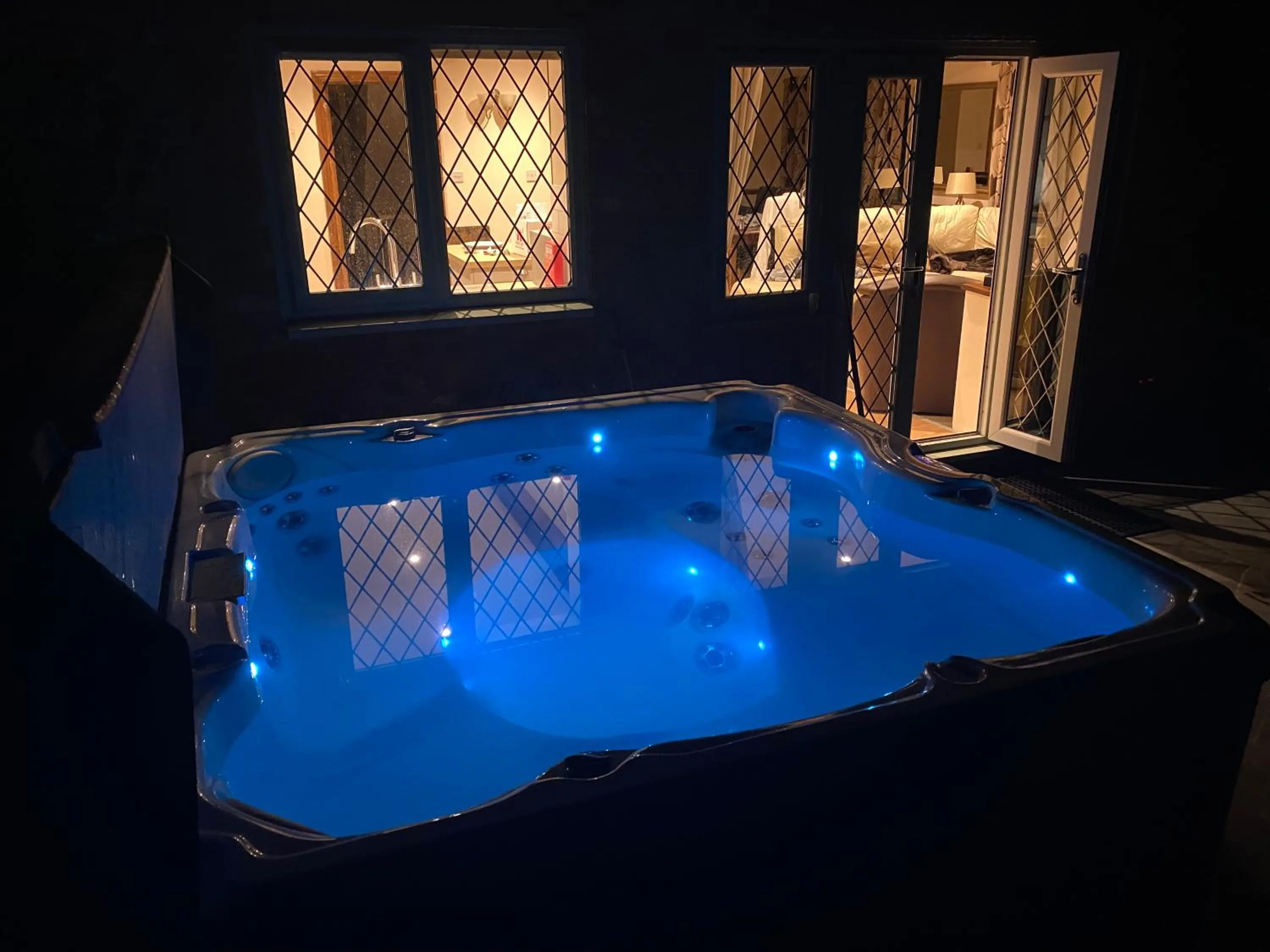 Hot Tub in Bridge Hotel Brandon