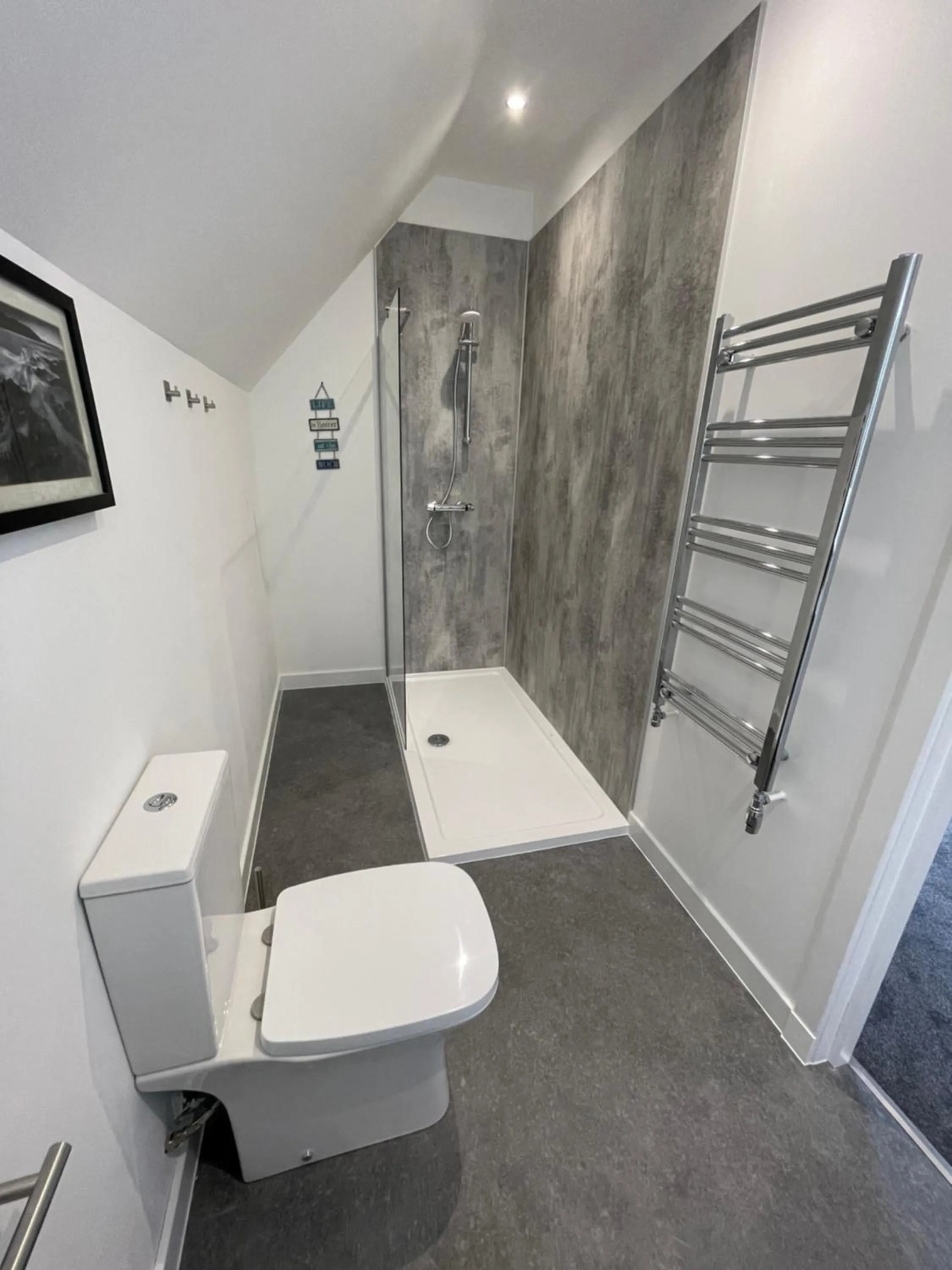 Bathroom in Bettyhill Hotel