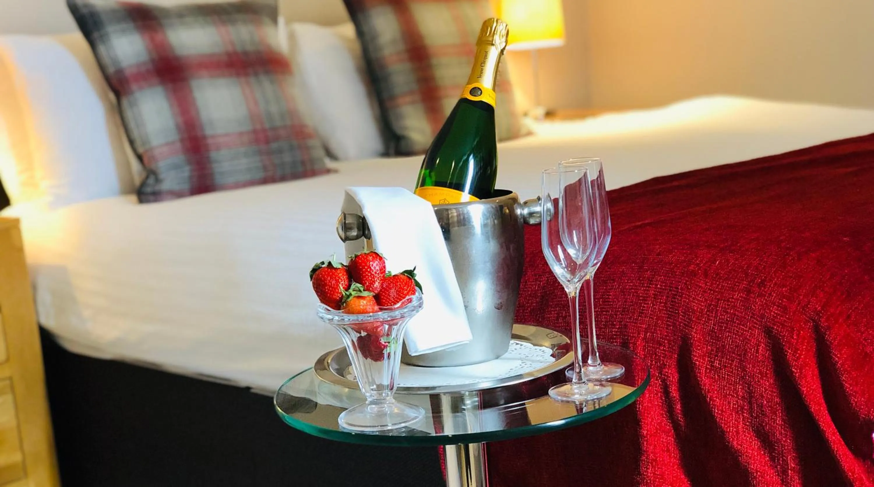 Alcoholic drinks, Bed in Bettyhill Hotel