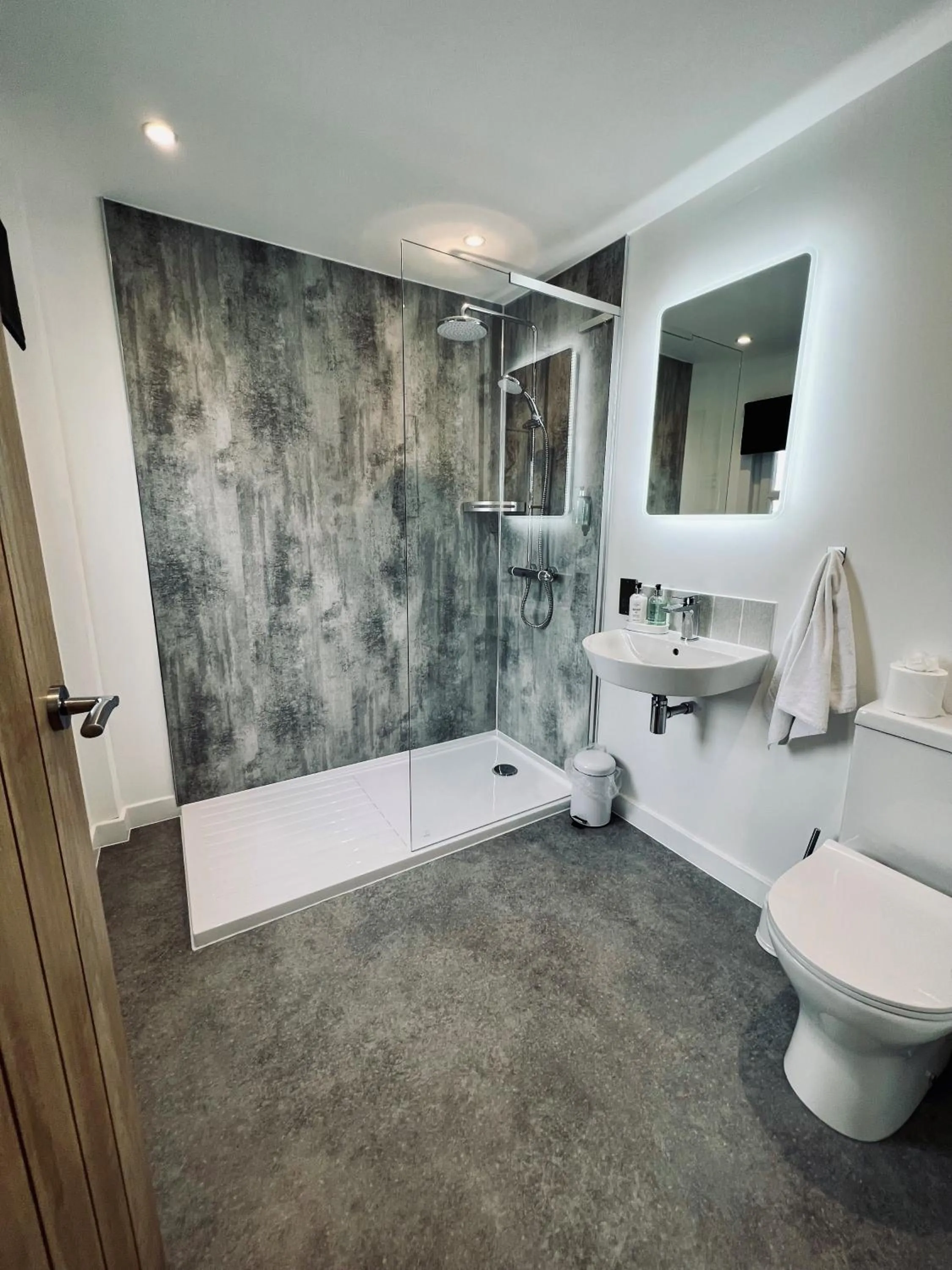 Bathroom in Bettyhill Hotel