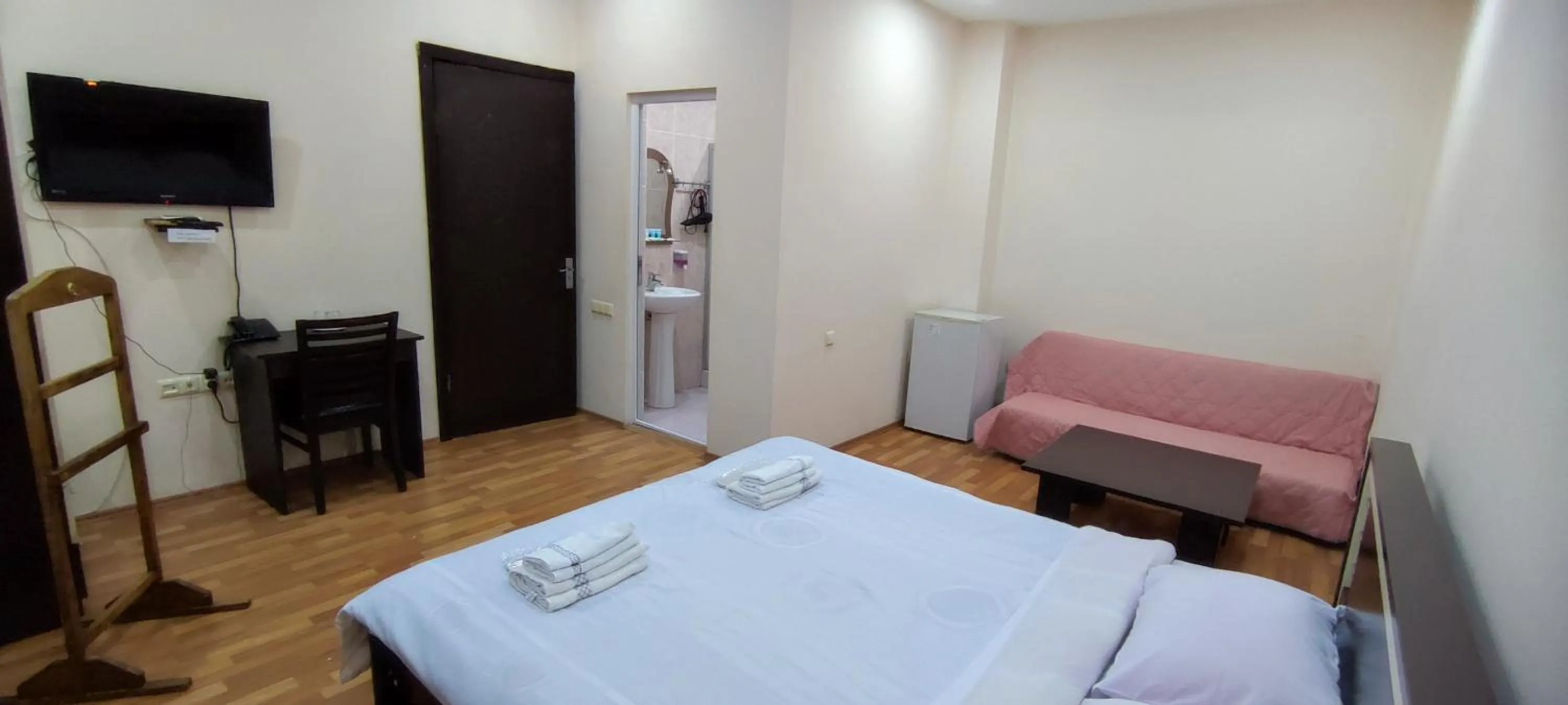 Bed in Hotel Max Comfort