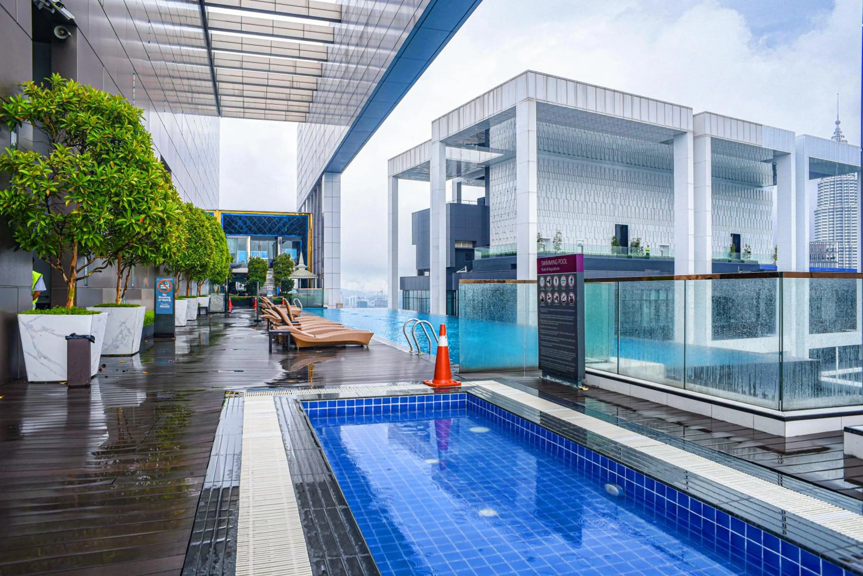 Swimming pool in Sidemen Suites at Platinum KLCC