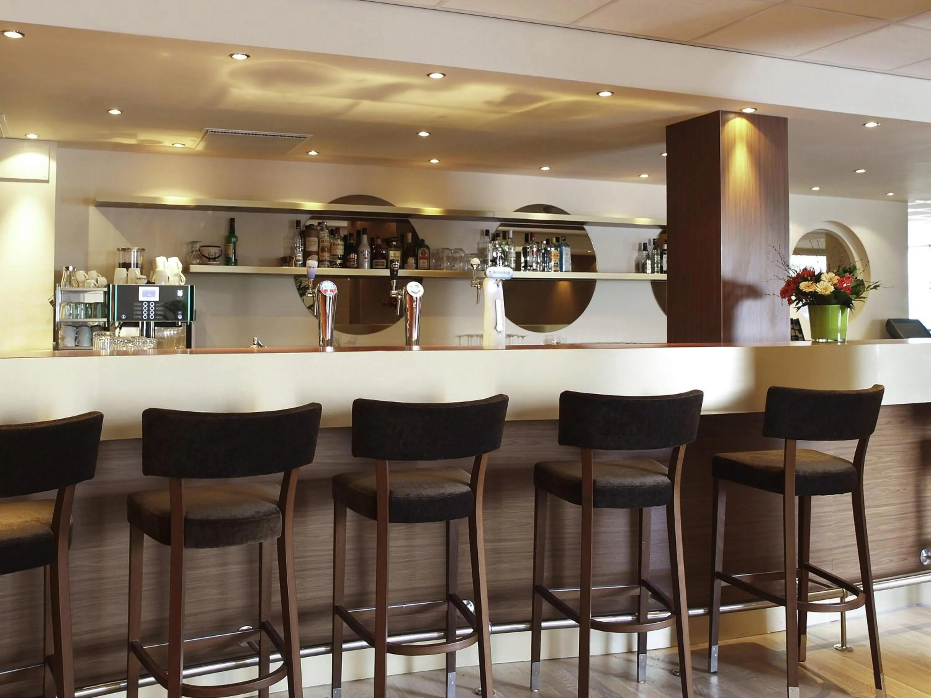 Lounge or bar in Mercure Hotel Groningen Martiniplaza