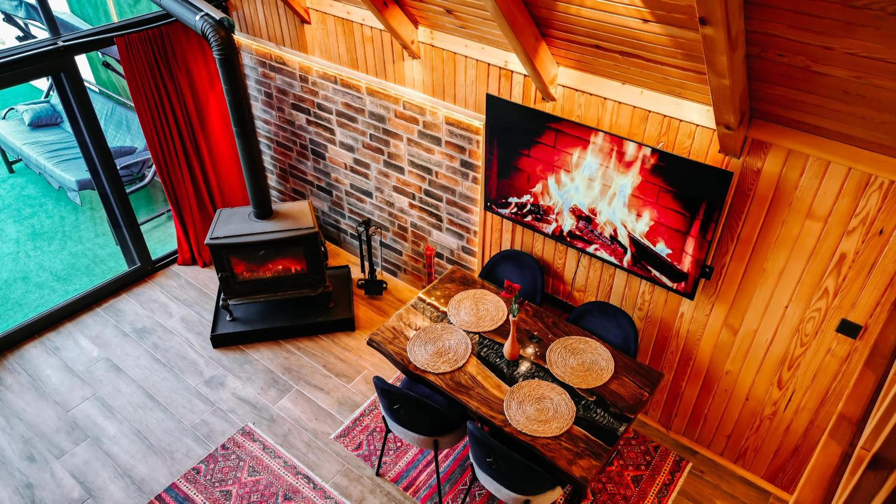 flat iron in Aurora Suit Bungalov