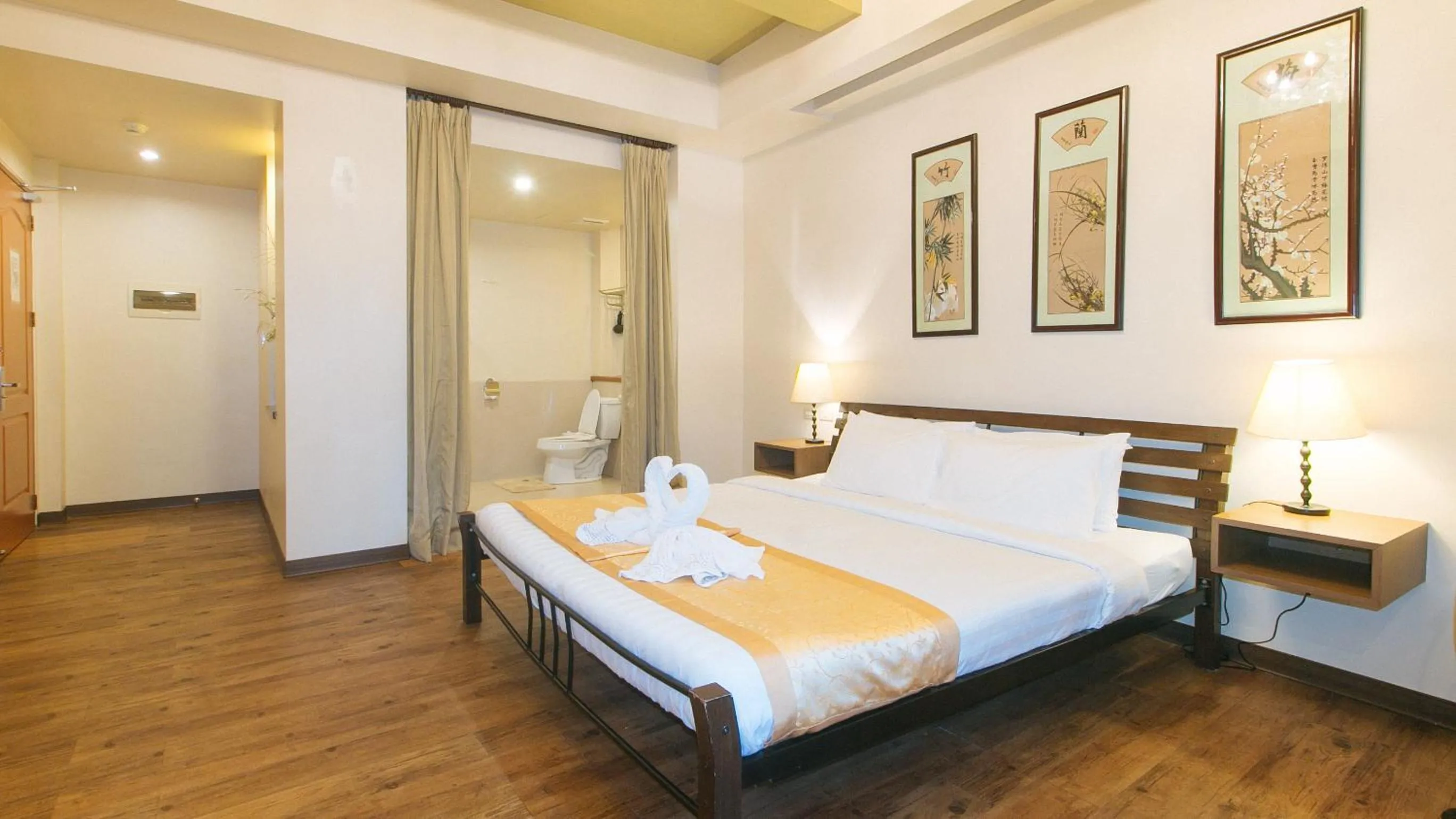 Bed in RedDoorz Premium at Anisabel Suites Davao City