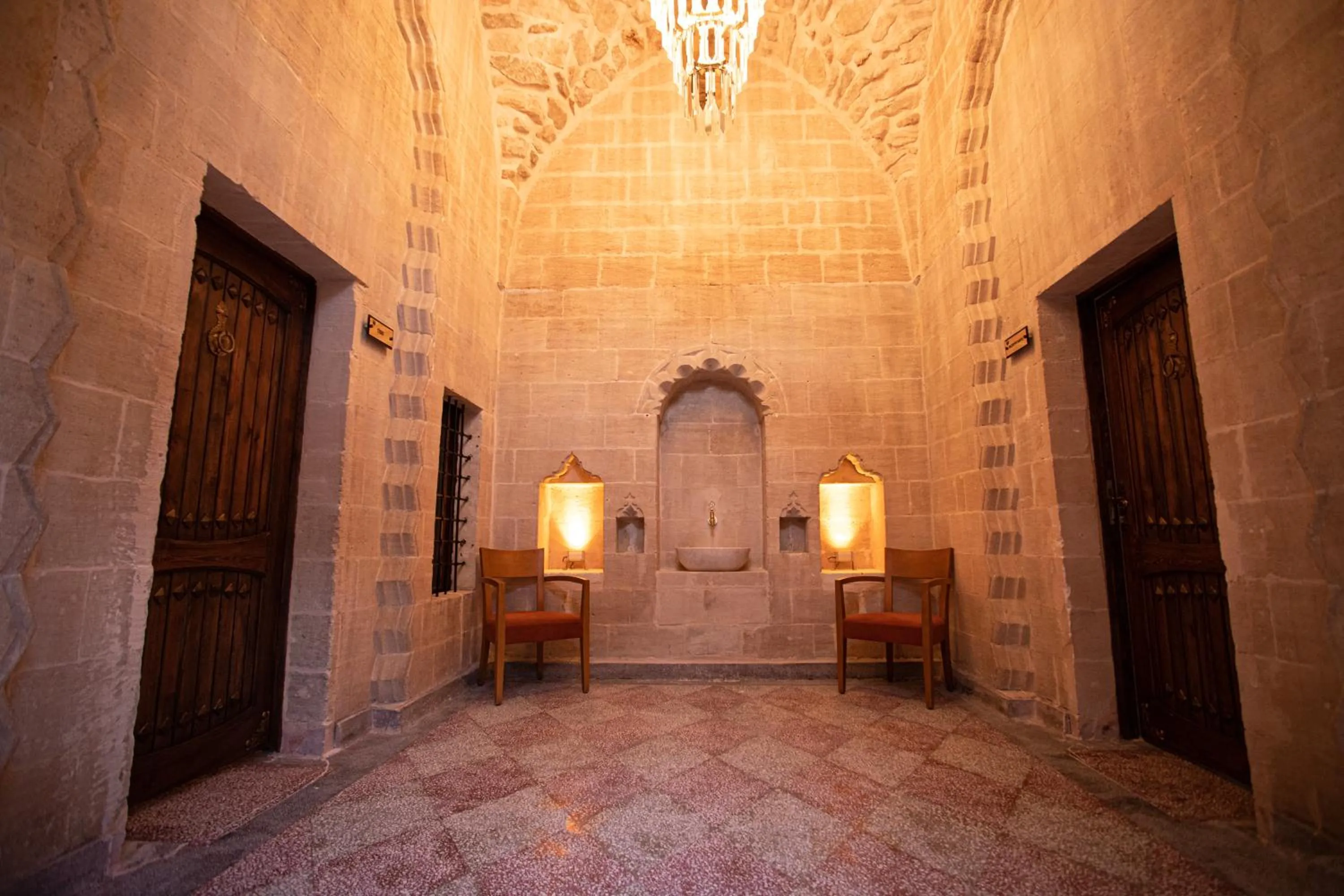 Communal lounge/ TV room in Ankahan Konağı