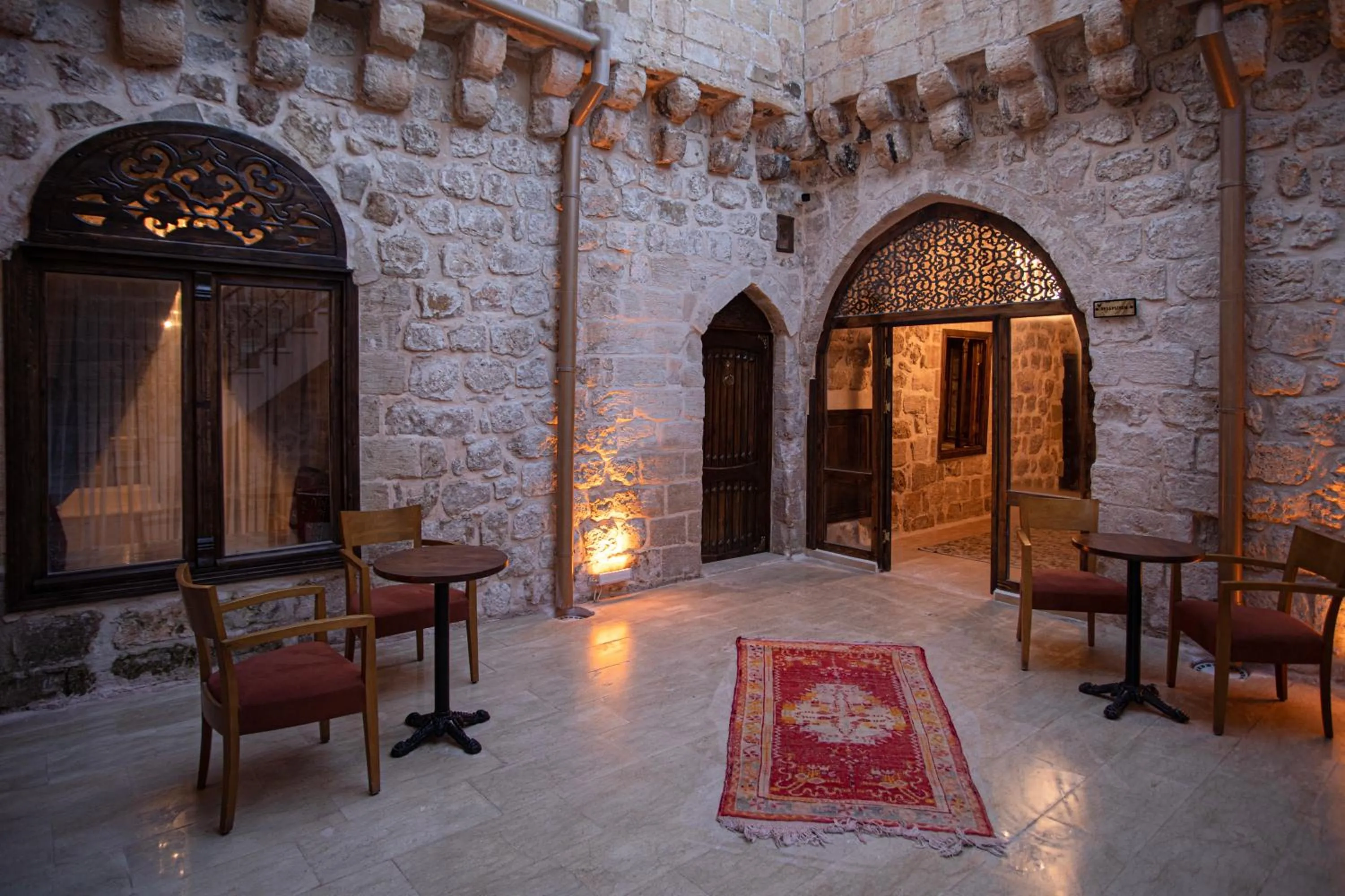 Business facilities in Ankahan Konağı