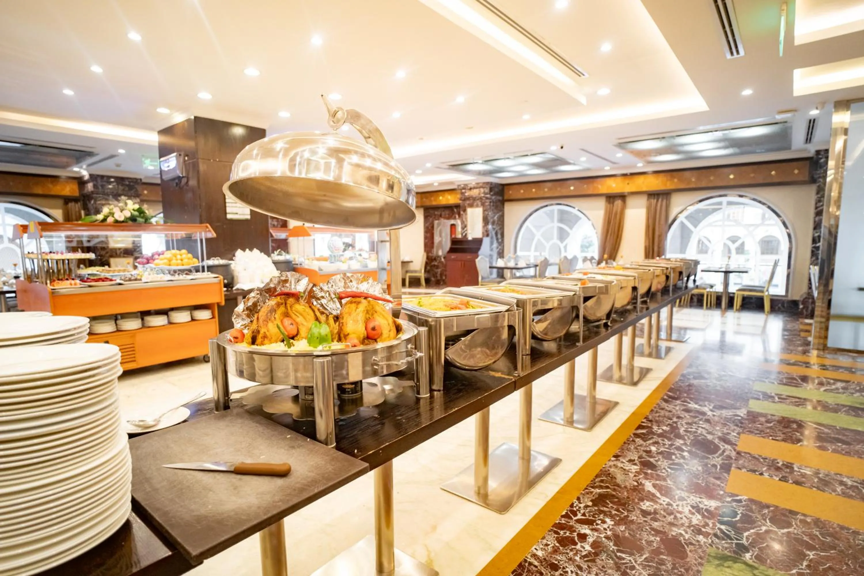 Restaurant/places to eat in Emaar Al Mektan Hotel