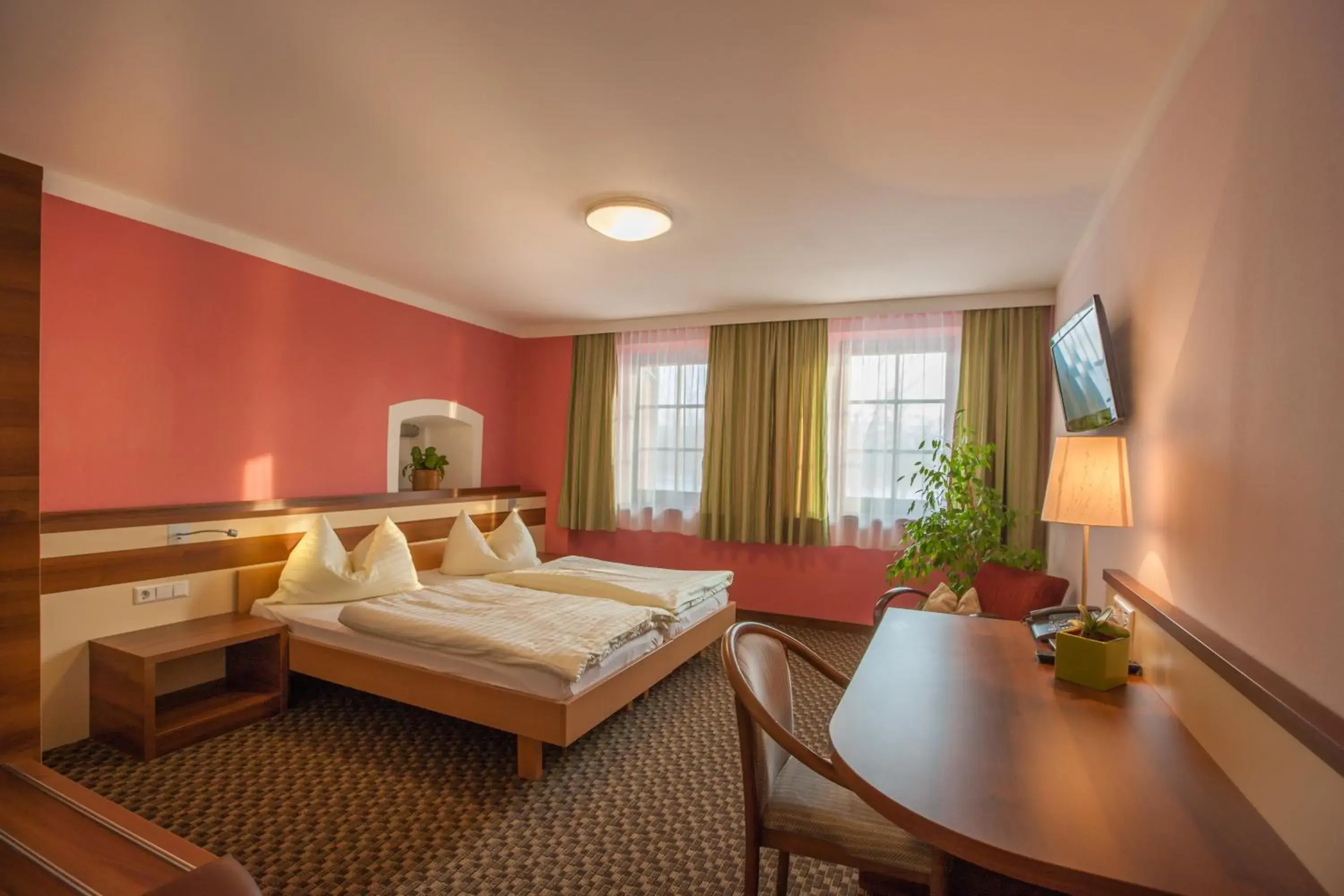 Double or Twin Room Donauseeblick - single occupancy in Wirtshaus Gruber Weitenegg Double or Twin Room Donauseeblick - single occupancy in Wirtshaus Gruber Weitenegg