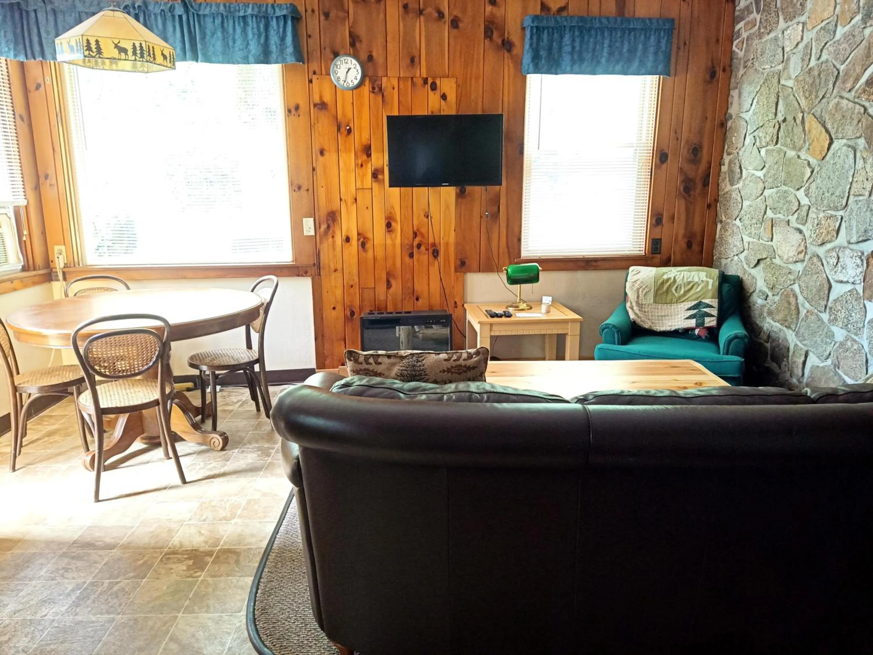 Adirondack Diamond Point Lodge