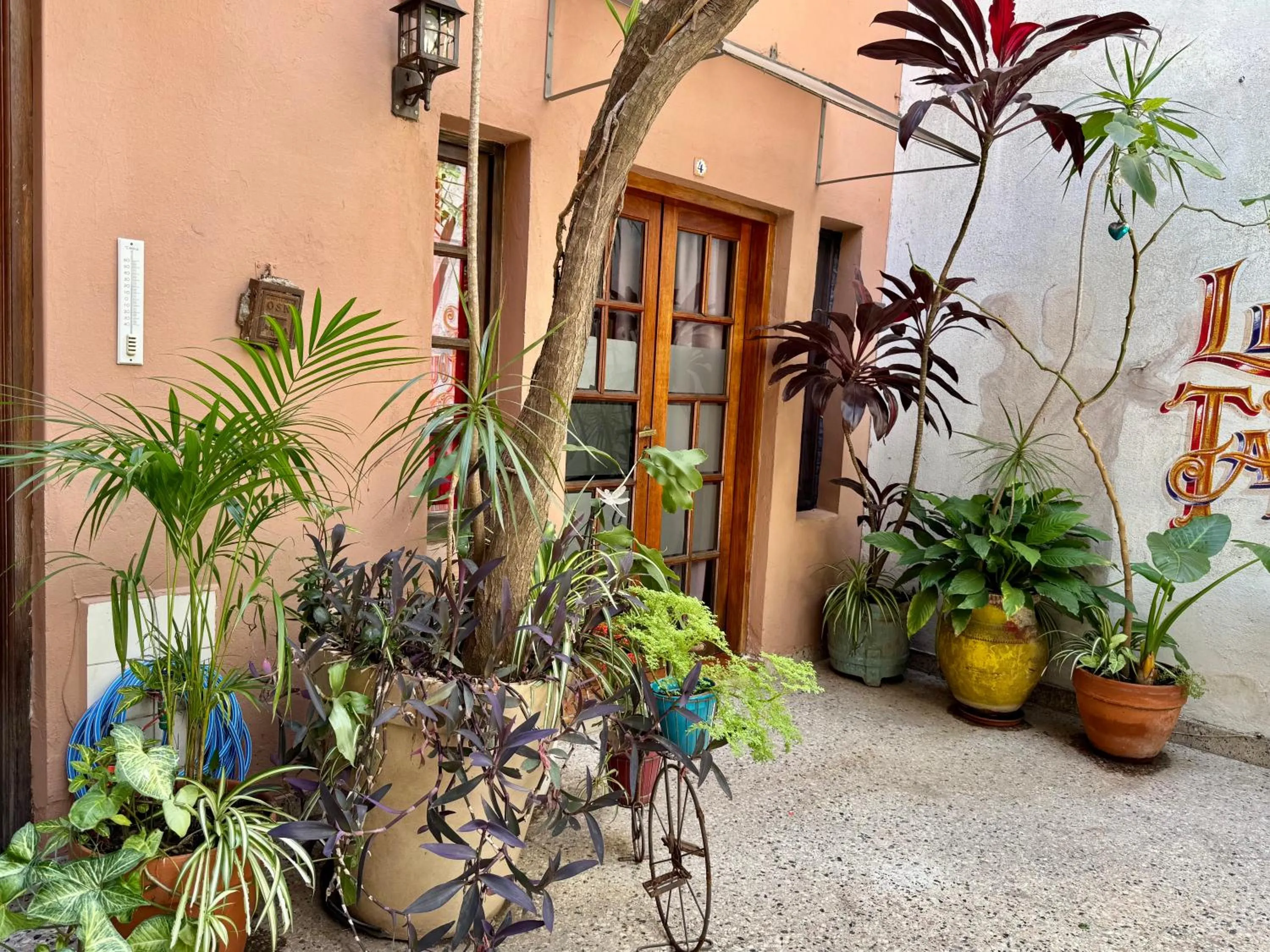 Patio in Lina's Tango Guesthouse