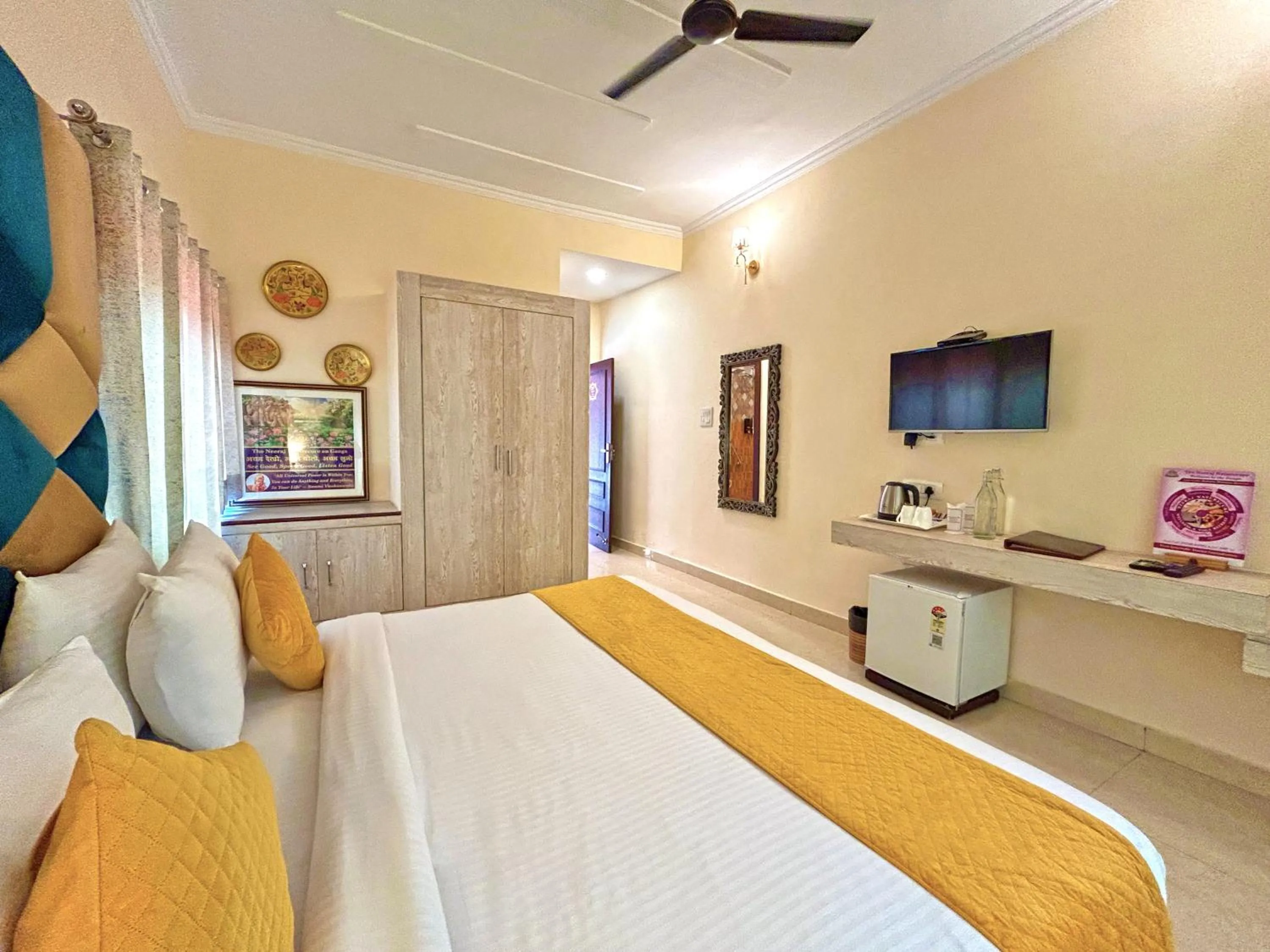 Bed in The Neeraj Naturecure - Ganga View