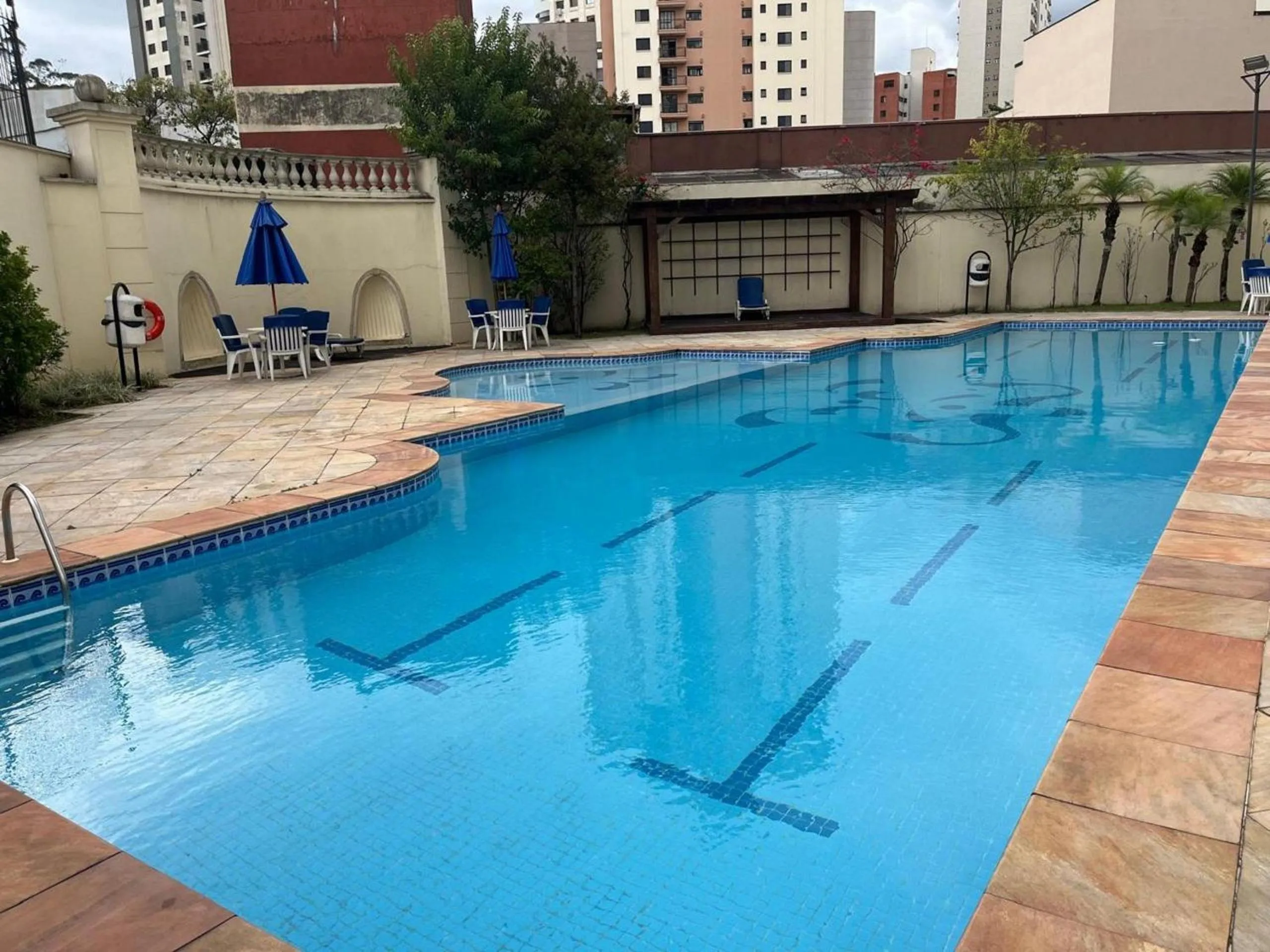 Pool view in Elegance Suítes Alvorada