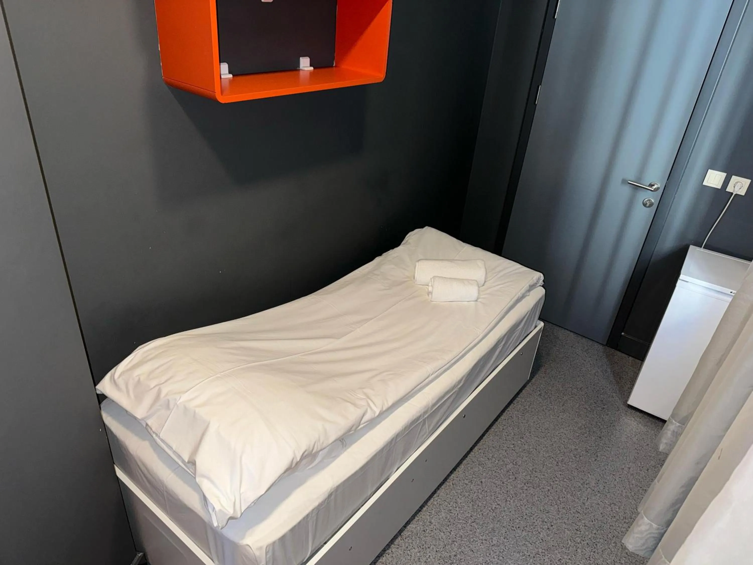 Bed in Aderans Hotel