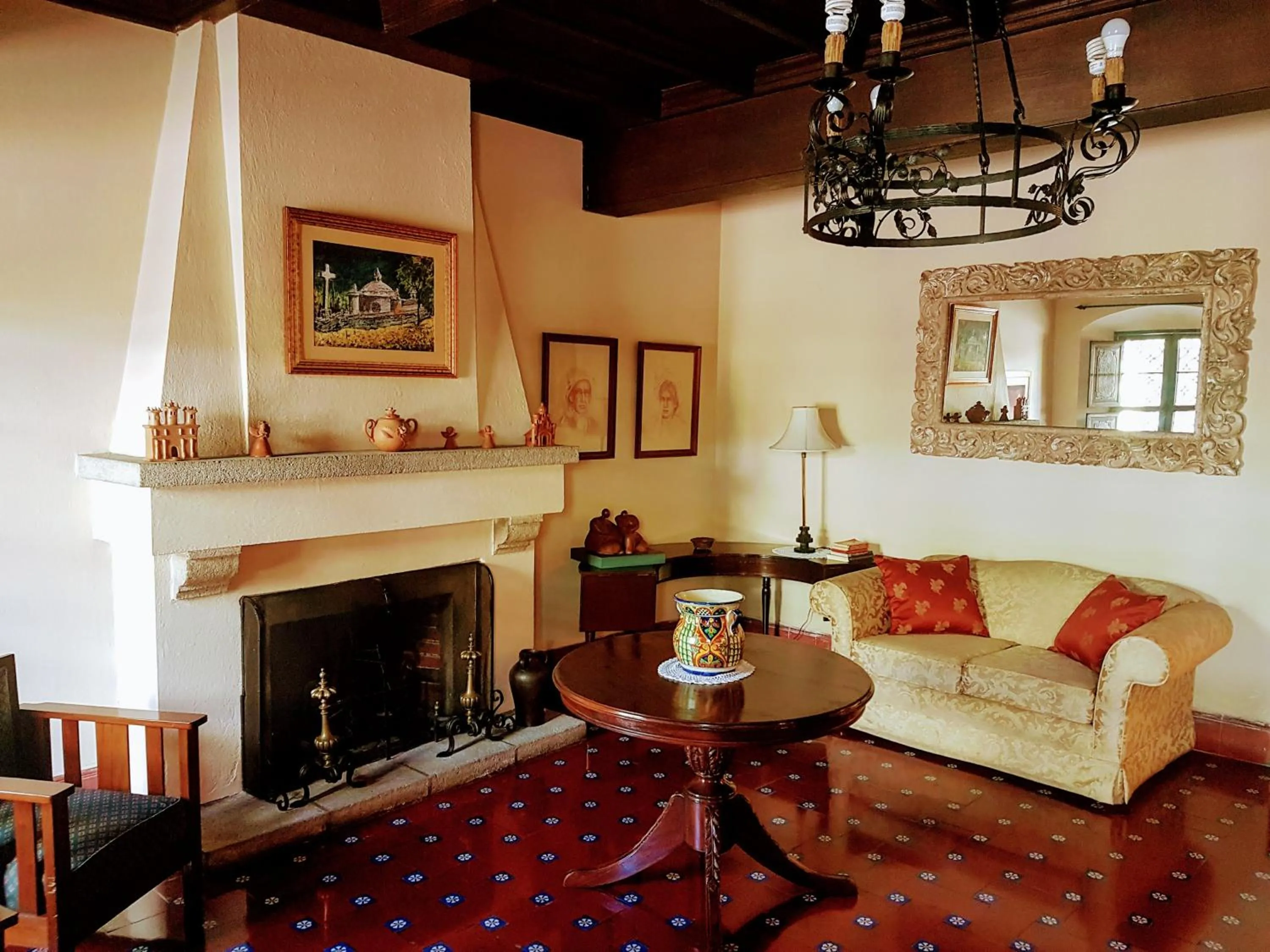 Lounge or bar in Casa Carmel Bed & Breakfast