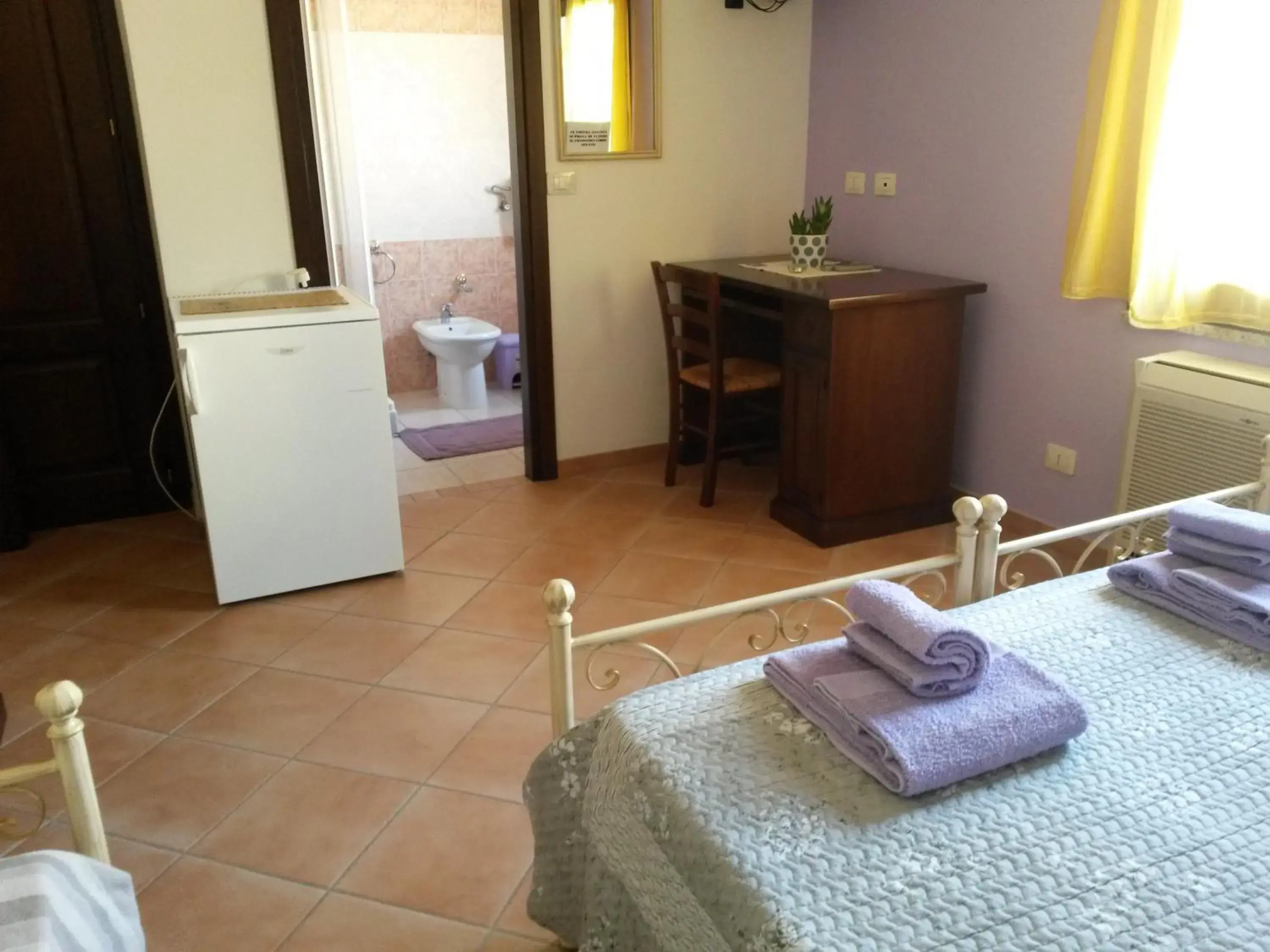 Double or Twin Room - single occupancy in Affittacamere Le Statue Del Sinis Double or Twin Room - single occupancy in Affittacamere Le Statue Del Sinis